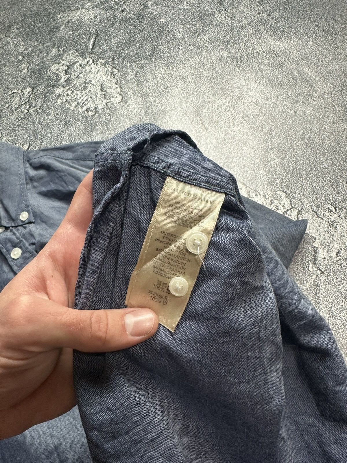 Burberry Burberry Vintage Shirt Button Ups Logo Rare Size US L / EU 52-54 / 3 - 9 Thumbnail