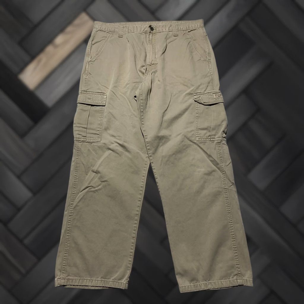 Wrangler Wrangler Cargo Pants Mens Khaki Tan 36x30 Straight Leg Relaxed Fit 6-Pocket Canvas Cotton Beige Size US 36 / EU 52 - 1 Thumbnail