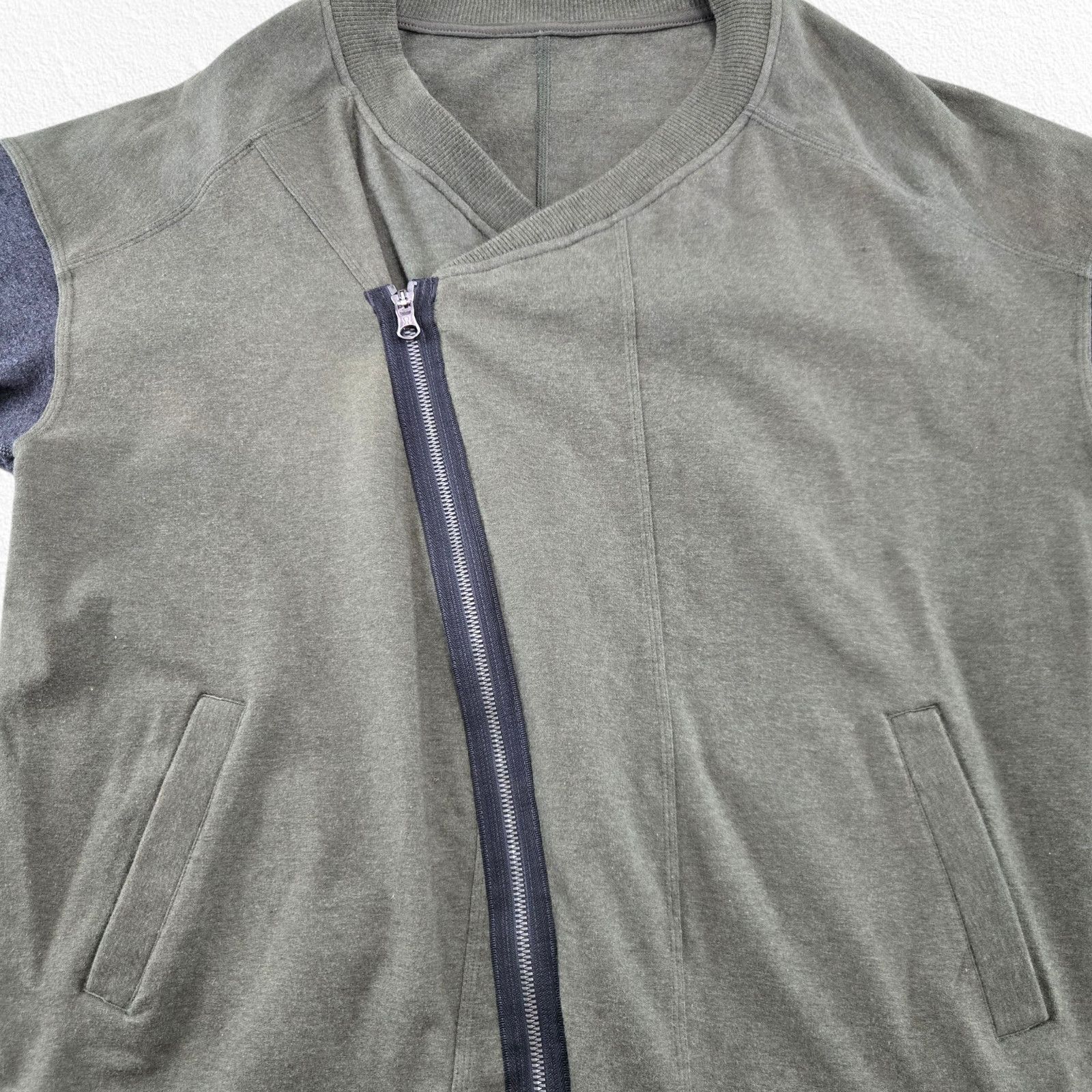 Lululemon Lululemon Asym Zip Jacket Olive Medium Size US M / EU 48-50 / 2 - 5 Thumbnail