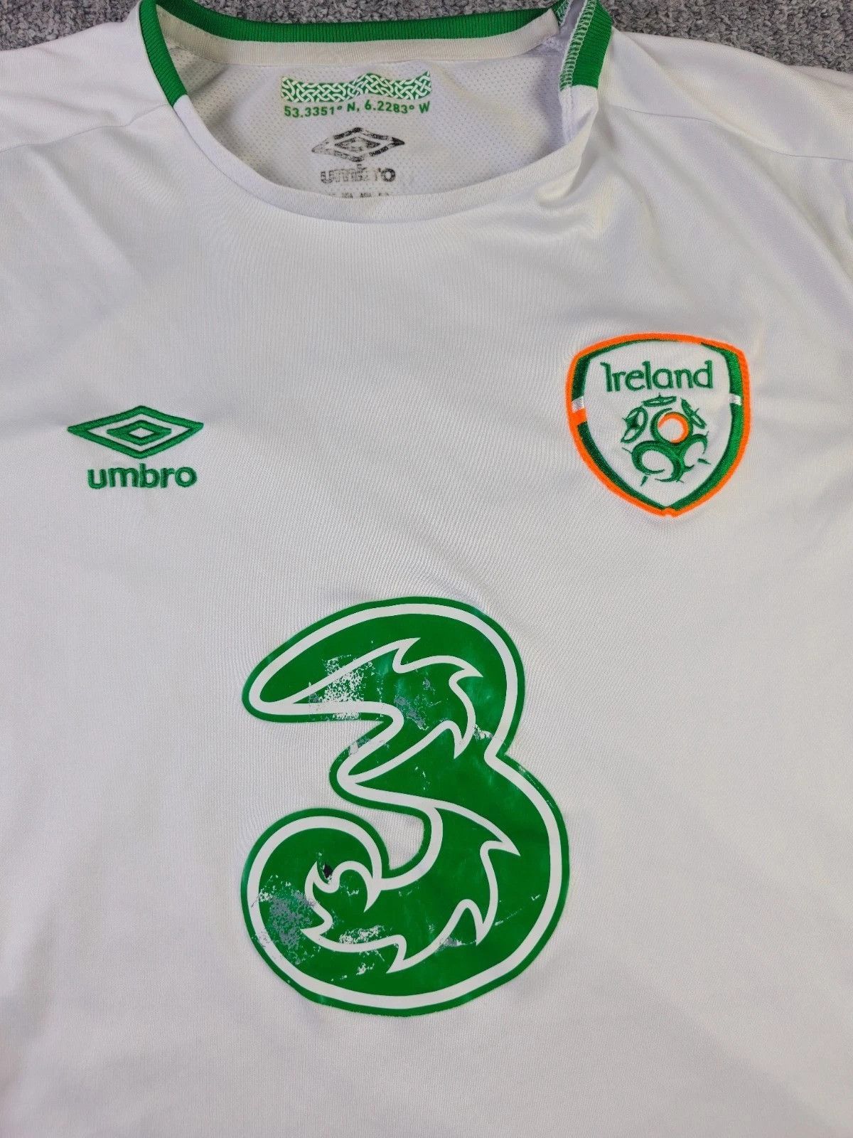 Umbro Umbro Ireland Away Jersey L 16-18 Football Kit FLAWED Size US L / EU 52-54 / 3 - 6 Thumbnail