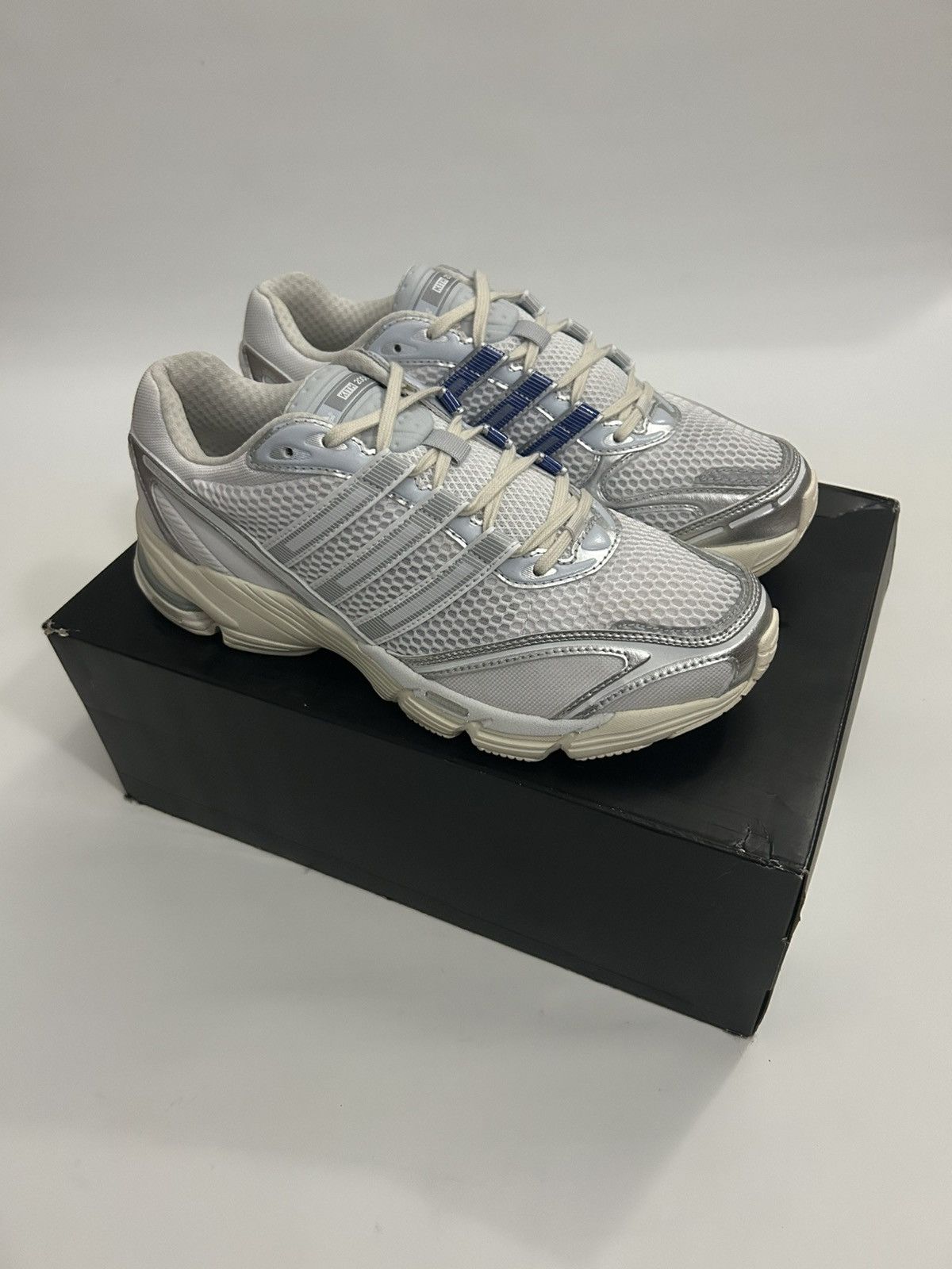 Adidas × Kith Kith for adidas Supernova Cushion 7 - WHITE / ROYAL / SILVER Size US 8 / EU 41 - 10 Thumbnail