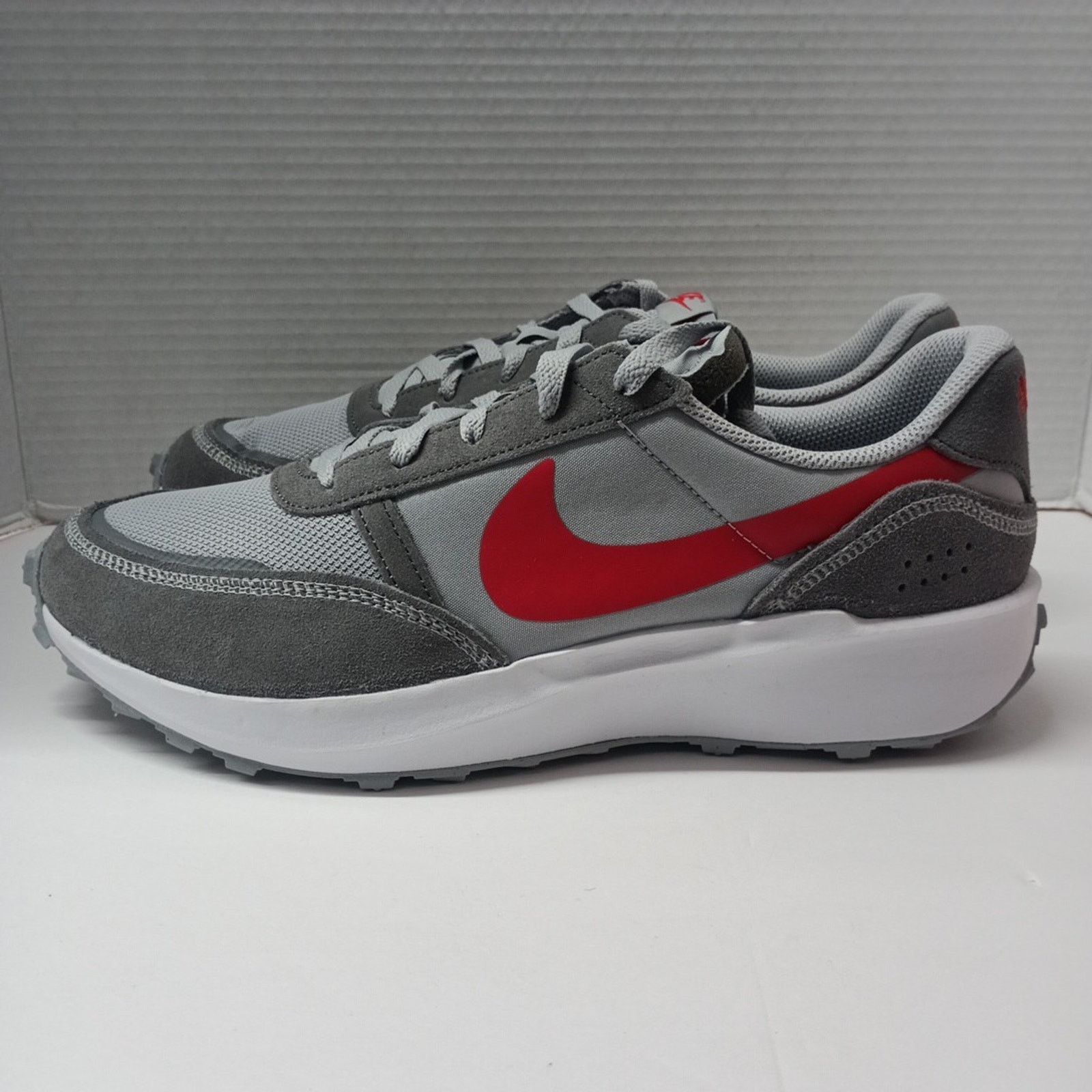 Nike Nike Waffle Nav Men's Running Size 11.5 Wolf Gray Red NWOB Size US 11.5 / EU 44-45 - 3 Thumbnail