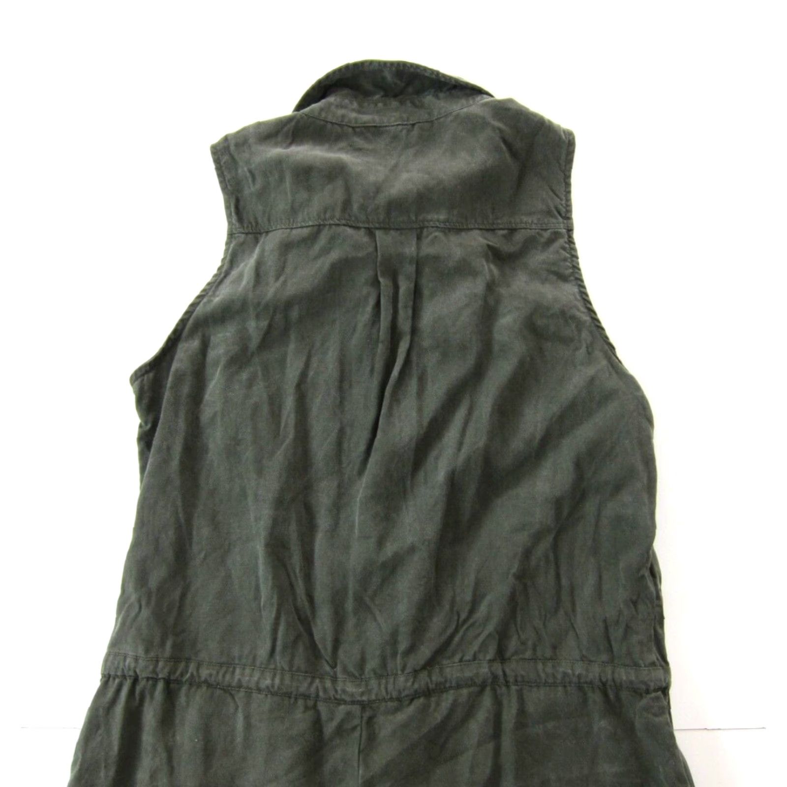 Banana Republic Banana Republic Rayon Army Green Collar Sleeveless Romper Jumpsuit Shorts 8 Size 30" / US 8 / IT 44 - 4 Thumbnail