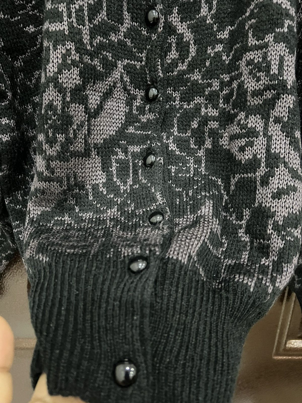 Japanese Brand Vintage Black Rose Grunge Aesthetic Button Up Knit Cardigan Size M / US 6-8 / IT 42-44 - 5 Thumbnail