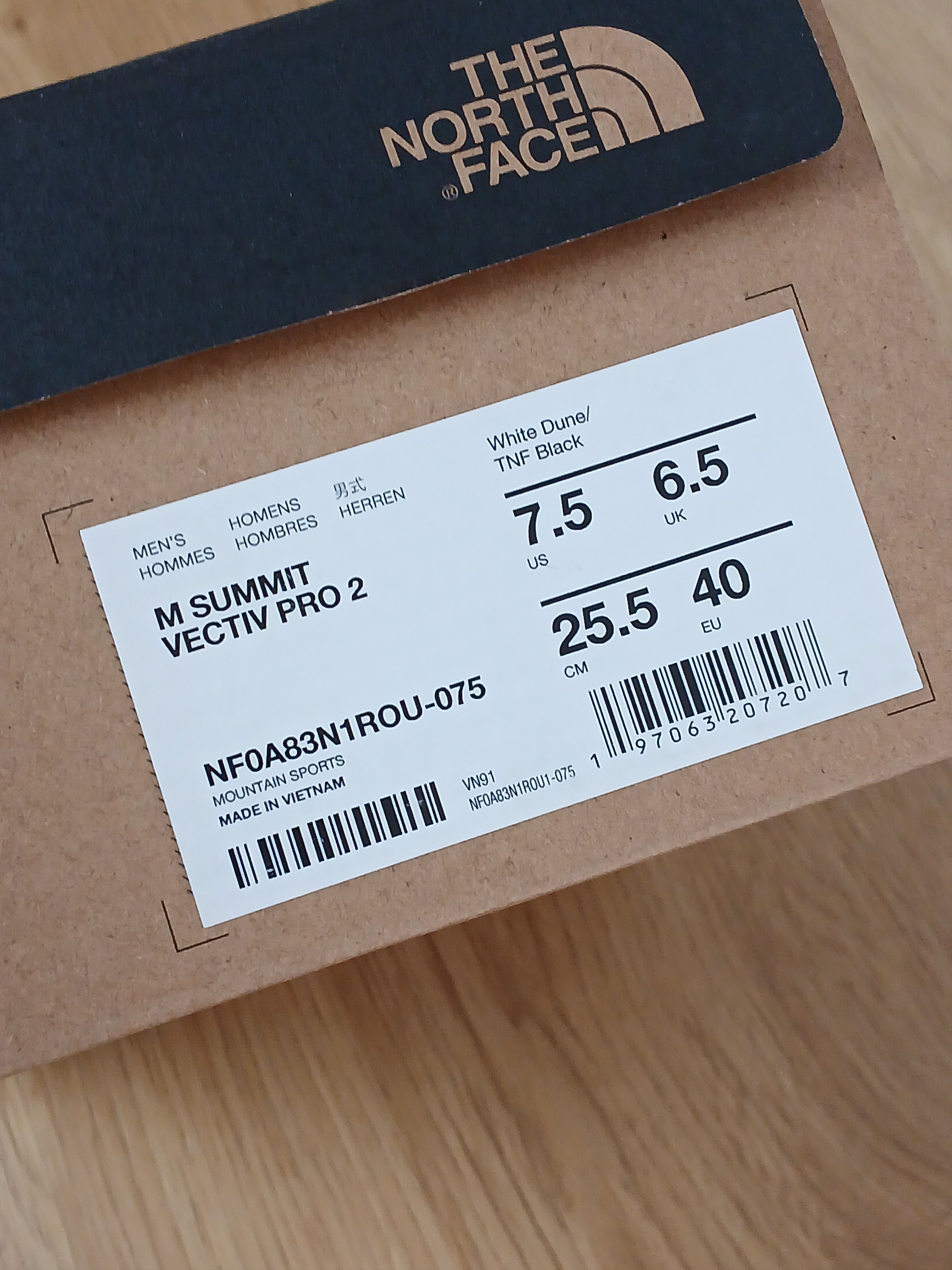 The North Face New The North Face Summit Vectiv Pro 2 Sneakers Size US 7.5 / EU 40-41 - 10 Thumbnail