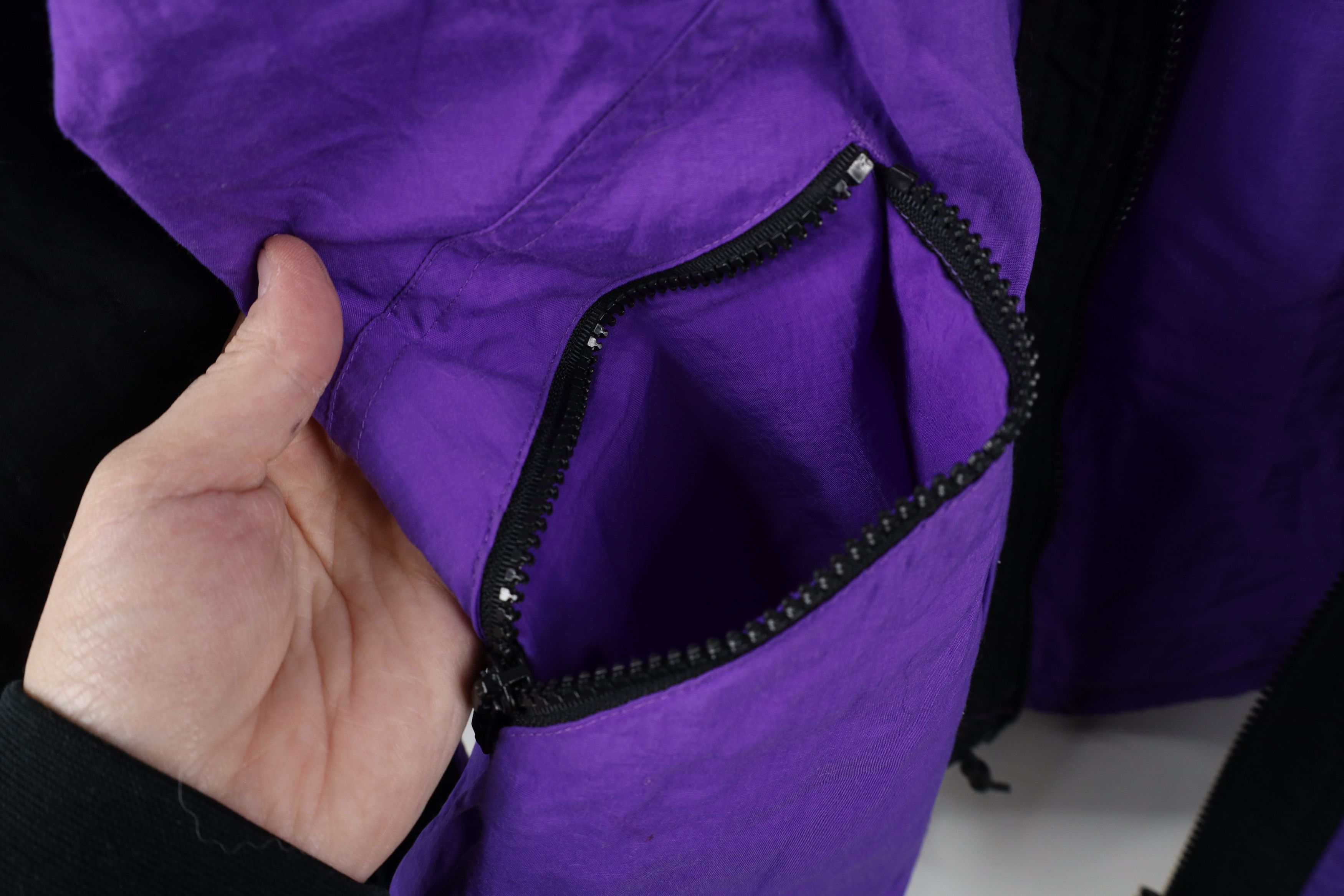 Champion × Vintage Vintage 90s Champion Reflective Windbreaker Jacket Purple Size L / US 10 / IT 46 - 8 Thumbnail