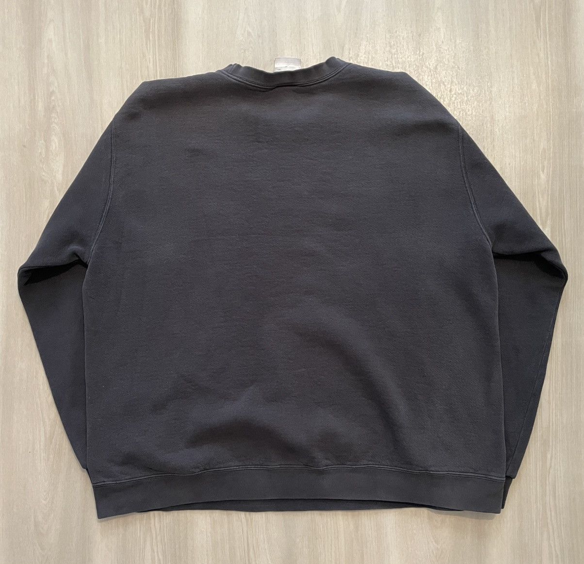 Nike Vintage 90s Nike Swoosh Embroidered Black Crewneck XL Size US XL / EU 56 / 4 - 9 Thumbnail