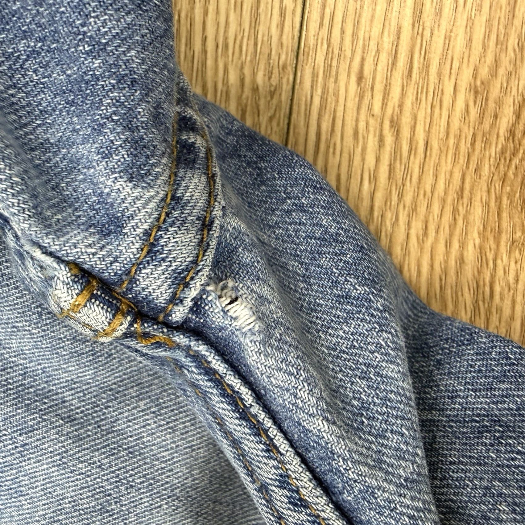 Vintage VINTAGE Y2K LEI Denim Jeans Flare Medium Wash Women's 9 Inseam 30 Rise Mid Size Juniors 30in? Size 30" / US 8 / IT 44 - 2 Thumbnail