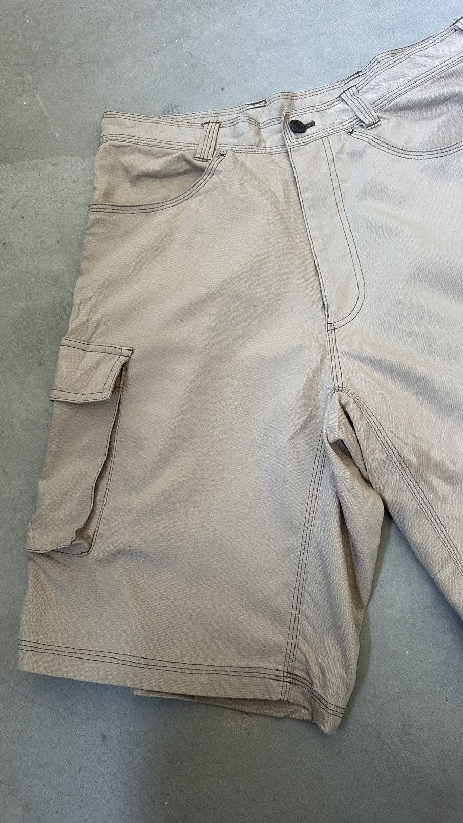 Japanese Brand MOONSTONE JAPAN CARGO SHORT Size US 32 / EU 48 - 2 Thumbnail