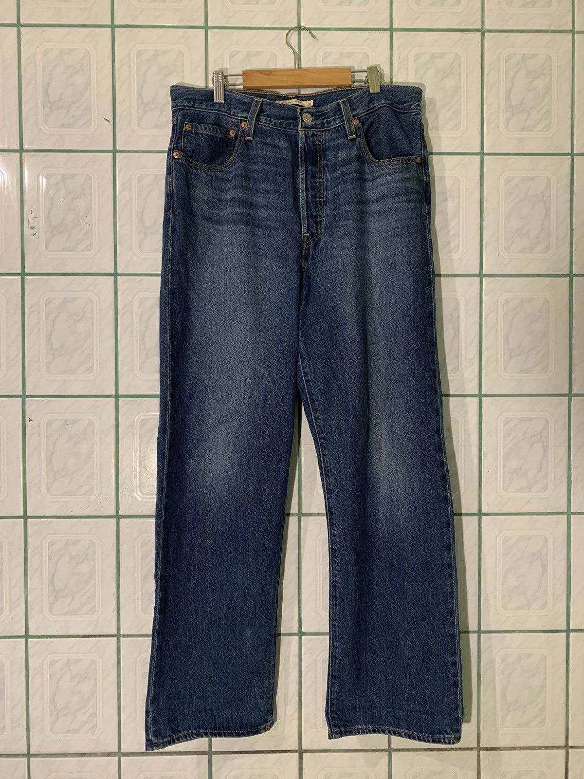 Japanese Brand × Levi's × Vintage Levi’s Premium Ribcage Straight Jeans 31x29 Size US 31 - 2 Thumbnail