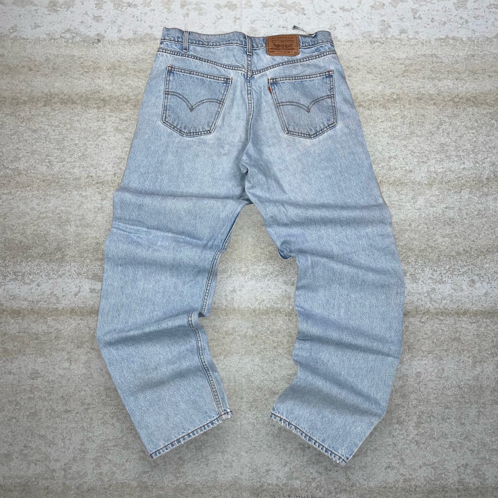 image of Orange Tab Levis Jeans 550 Relaxed 100% Cotton 90's in Blue, Men's (Size 36)