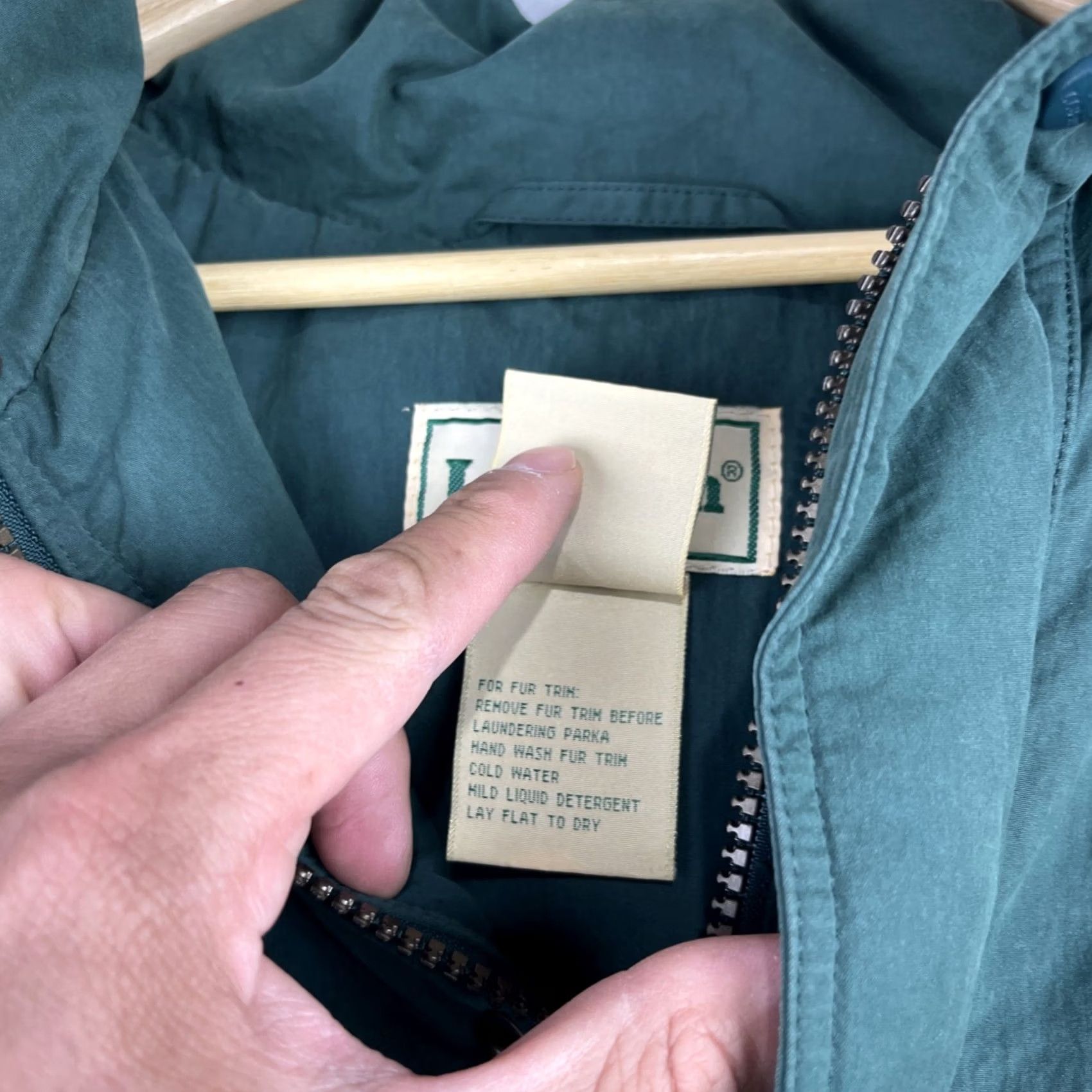 Vintage VINTAGE L.L. Bean Jacket Parka Coat Long Hooded Down Green Mens Large Size US L / EU 52-54 / 3 - 7 Thumbnail