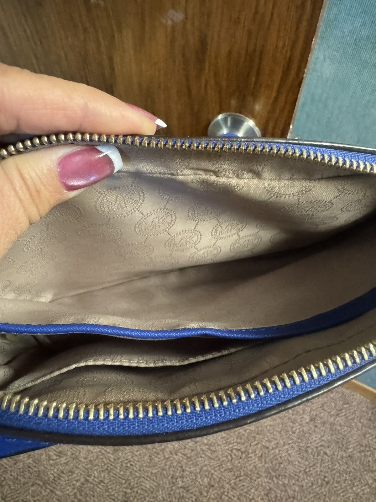 Michael Kors Authentic MK Jet Set Large Saffiano Leather Crossbody Bag Size ONE SIZE - 3 Thumbnail
