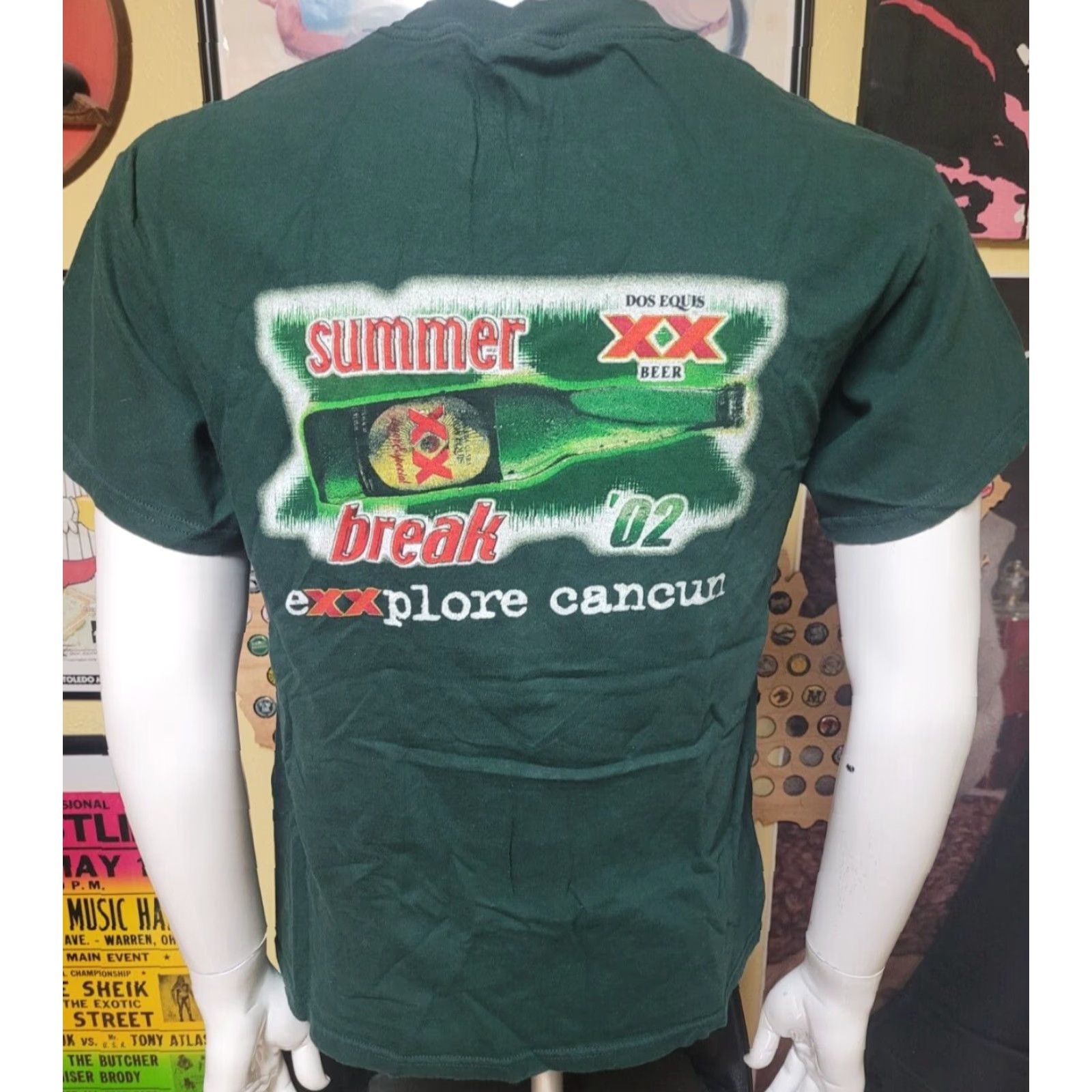 Vintage VINTAGE Dos Equis Cancun T Shirt M Medium Green Cotton M&O KNITS Mens Short Sleeve Crew Neck Graphic Tee 2002 Beer Size US M / EU 48-50 / 2 - 3 Thumbnail