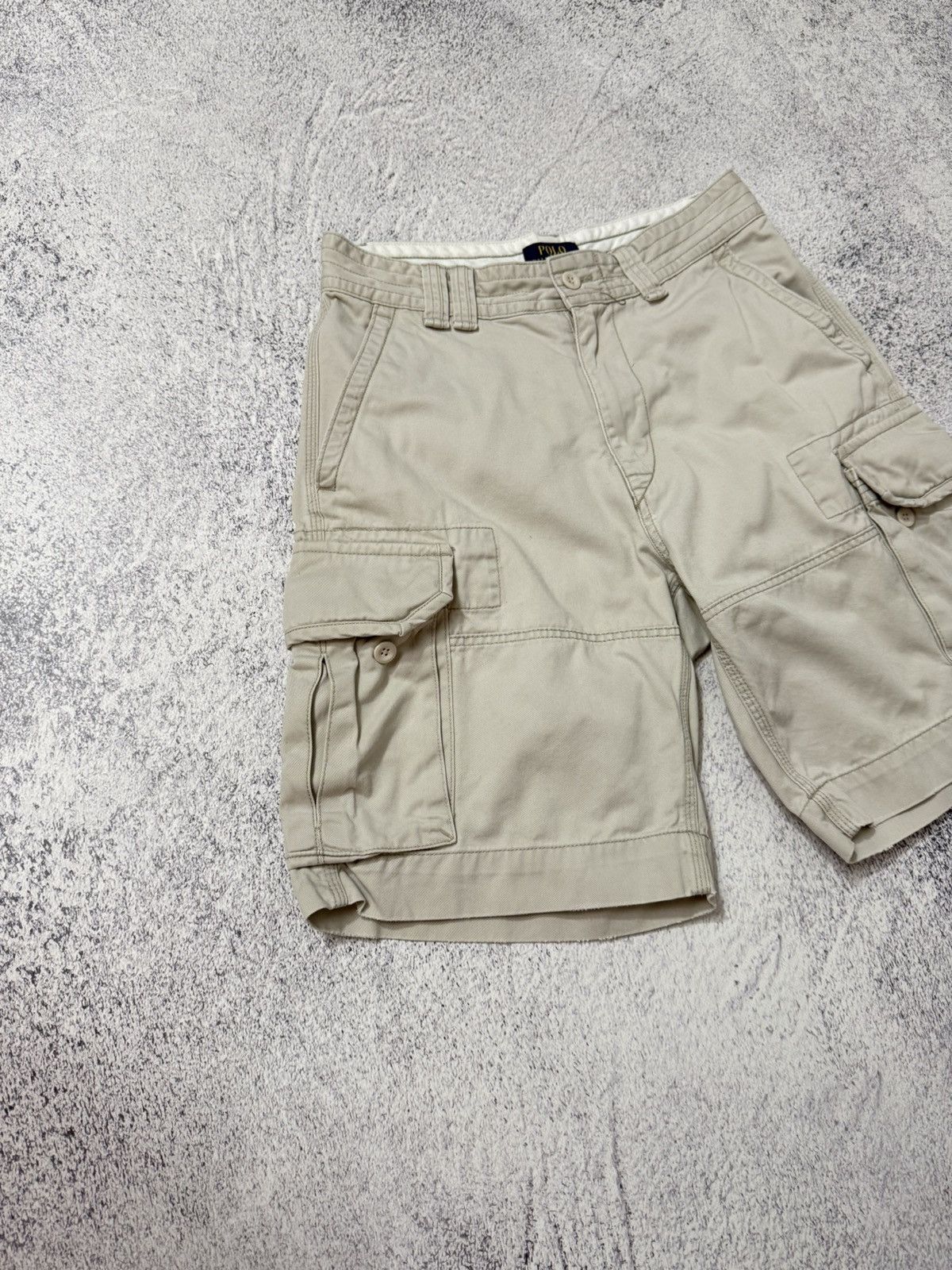 Polo Ralph Lauren Polo Ralph Lauren Multipocket Military Cargo Shorts Size US 30 / EU 46 - 2 Thumbnail