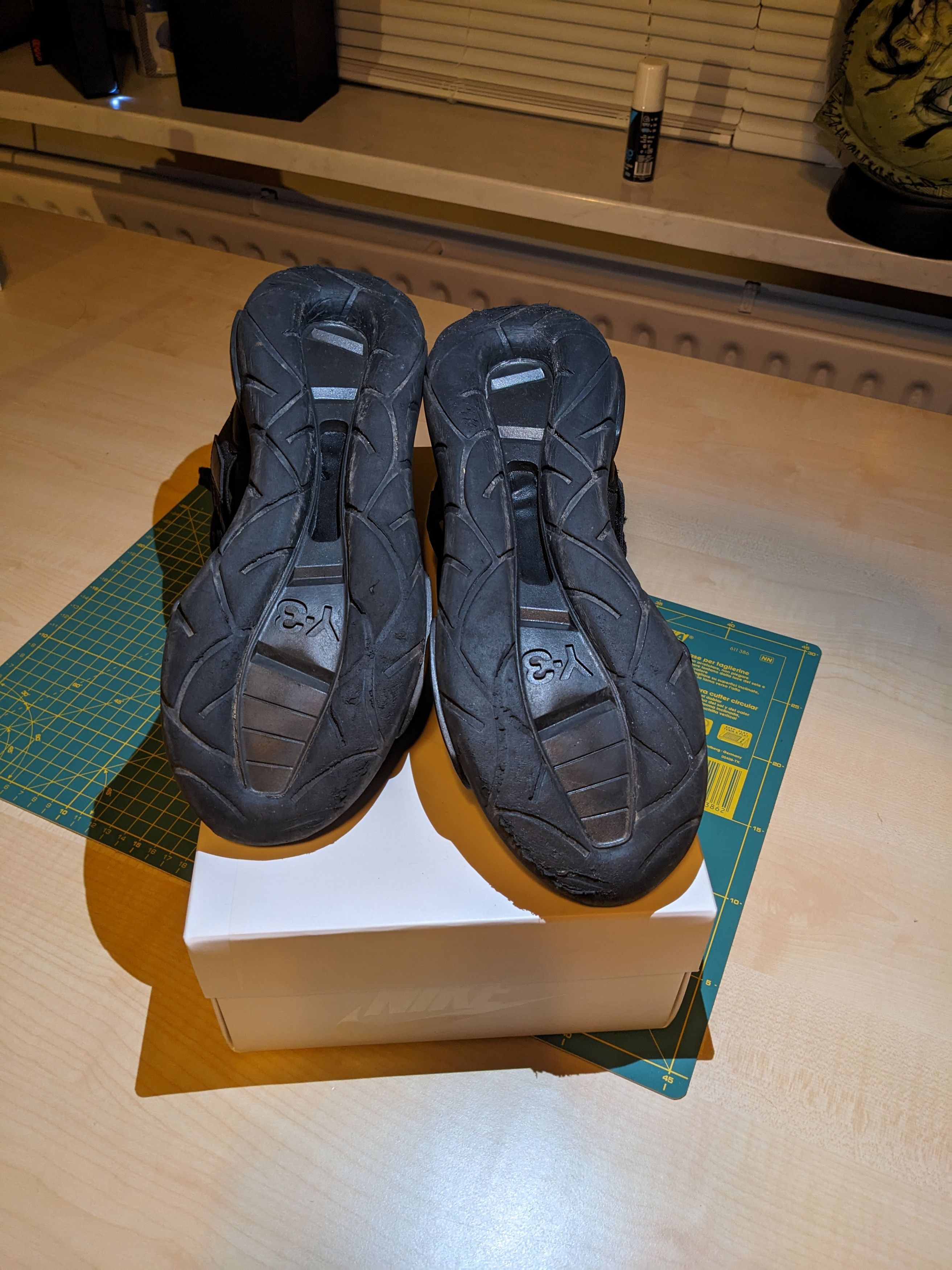 Y-3 Qasa Triple Black Size US 8.5 / EU 41-42 - 2 Thumbnail