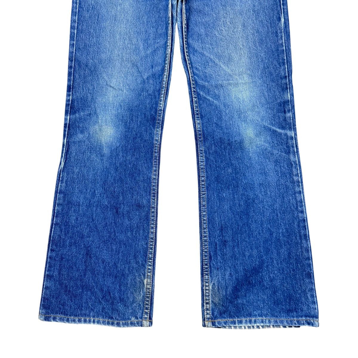 Levi's Vintage Levis 517 Flare Jeans Repaired Hedi Slimane Size US 32 / EU 48 - 4 Thumbnail