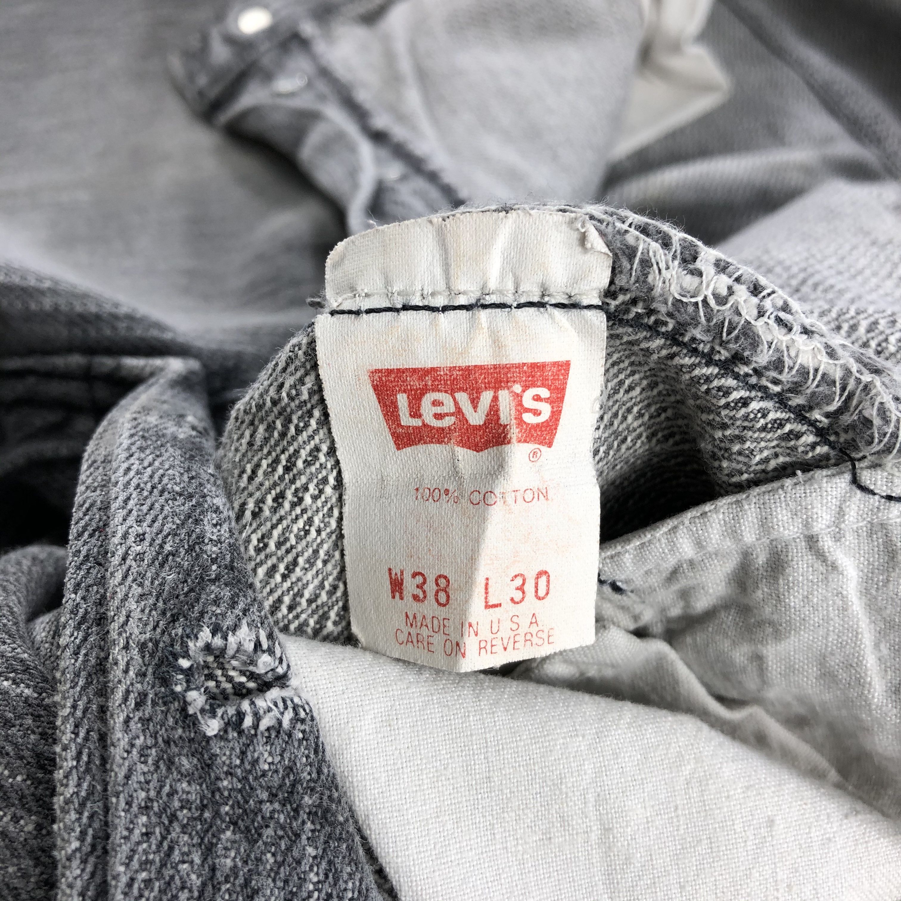 Levi's 90s Vintage Ripped Levis 501 Faded Black Jeans-J1426 Size US 39 - 12 Thumbnail