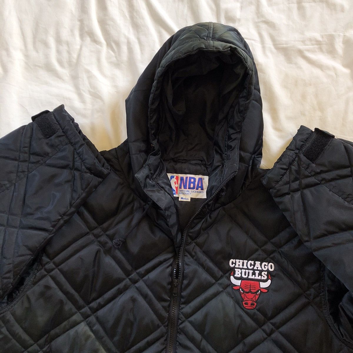 NBA CHICAGO BULLS Nba Diamond Puffer Hoodie Jacket Size US M / EU 48-50 / 2 - 4 Thumbnail