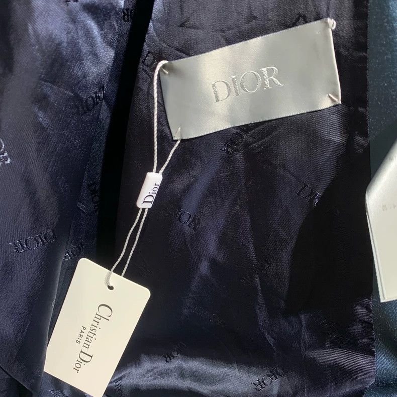 Dior Dior Kongshanji co-branded Yokosuka Tyrannosaurus Rex embro Size US M / EU 48-50 / 2 - 3 Thumbnail