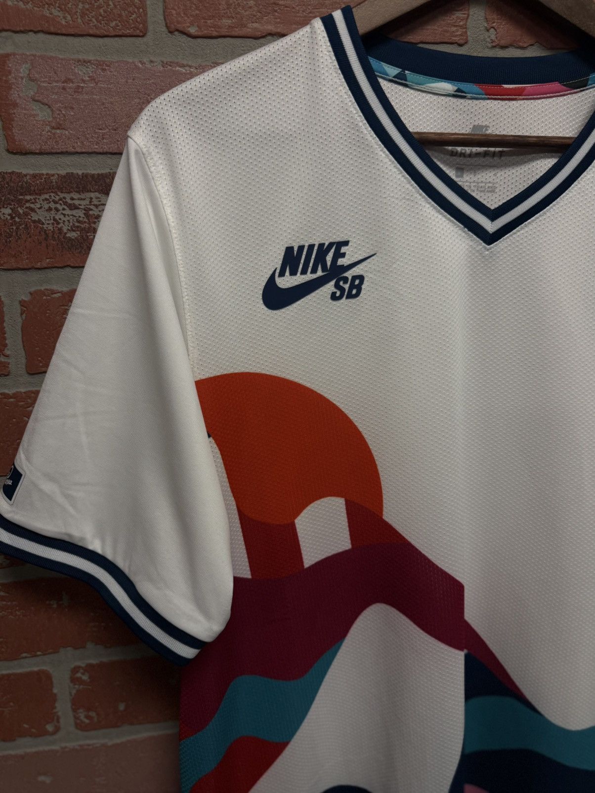 Nike RARE Nike SB x Para Jersey Size Large Clean 🧼 Size US L / EU 52-54 / 3 - 5 Thumbnail