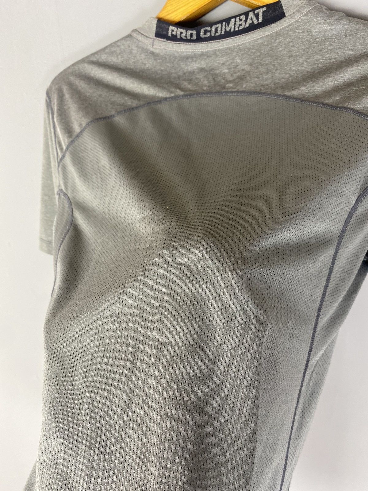 Nike Nike pro combat dri fit tee T-shirt Size US S / EU 44-46 / 1 - 7 Thumbnail