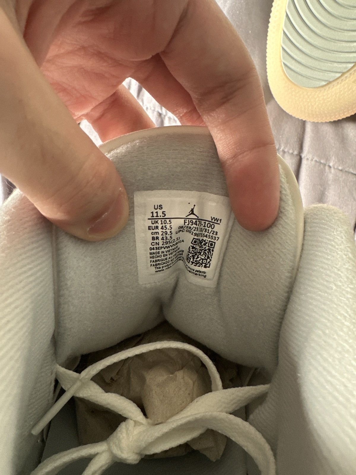 Jordan Brand Air Jordan 3 Retro Se Craft 'Ivory' Size US 11.5 / EU 44-45 - 7 Thumbnail