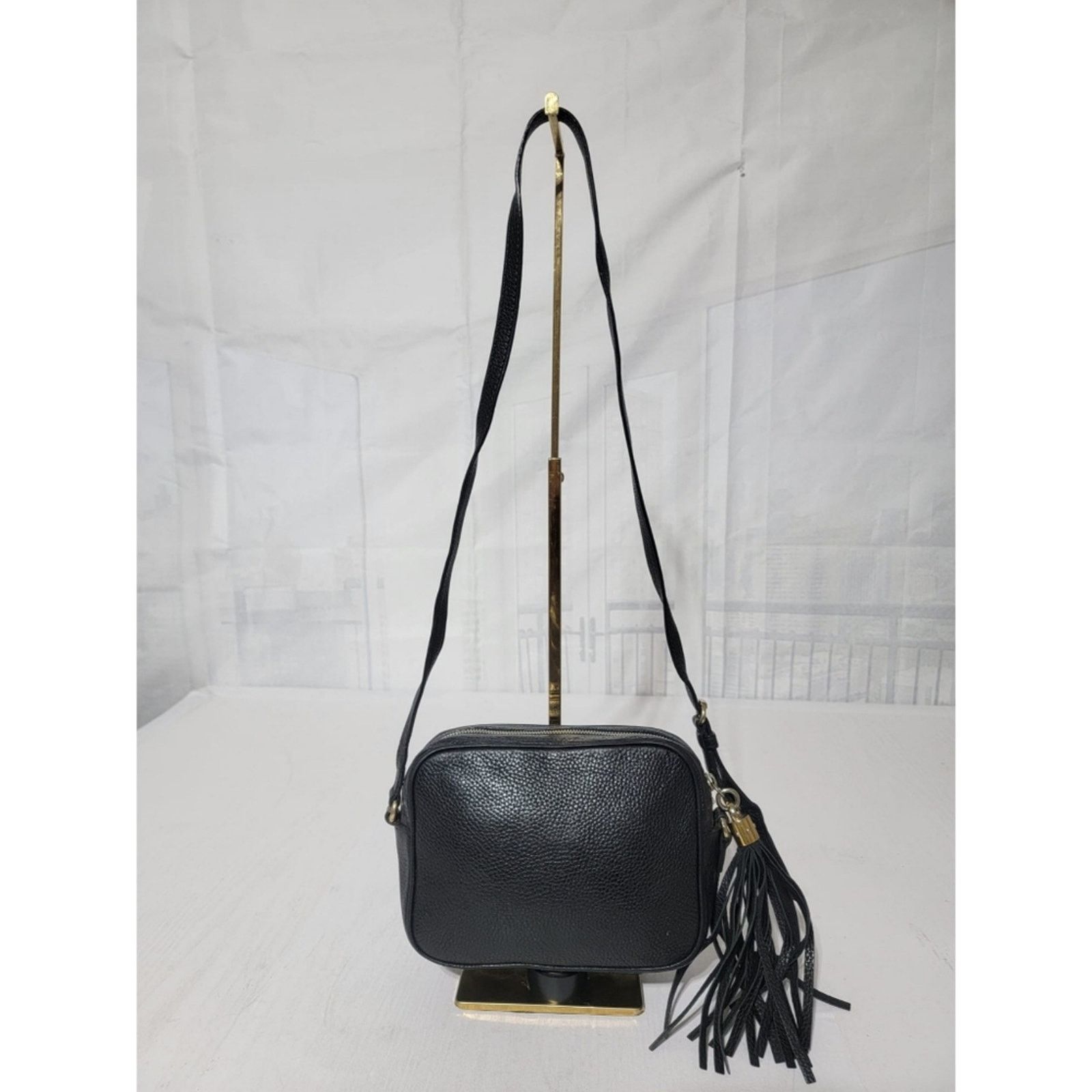 Gucci Authentic GUCCI Pebbled Calfskin Small Soho Disco Bag Black Size ONE SIZE - 5 Thumbnail