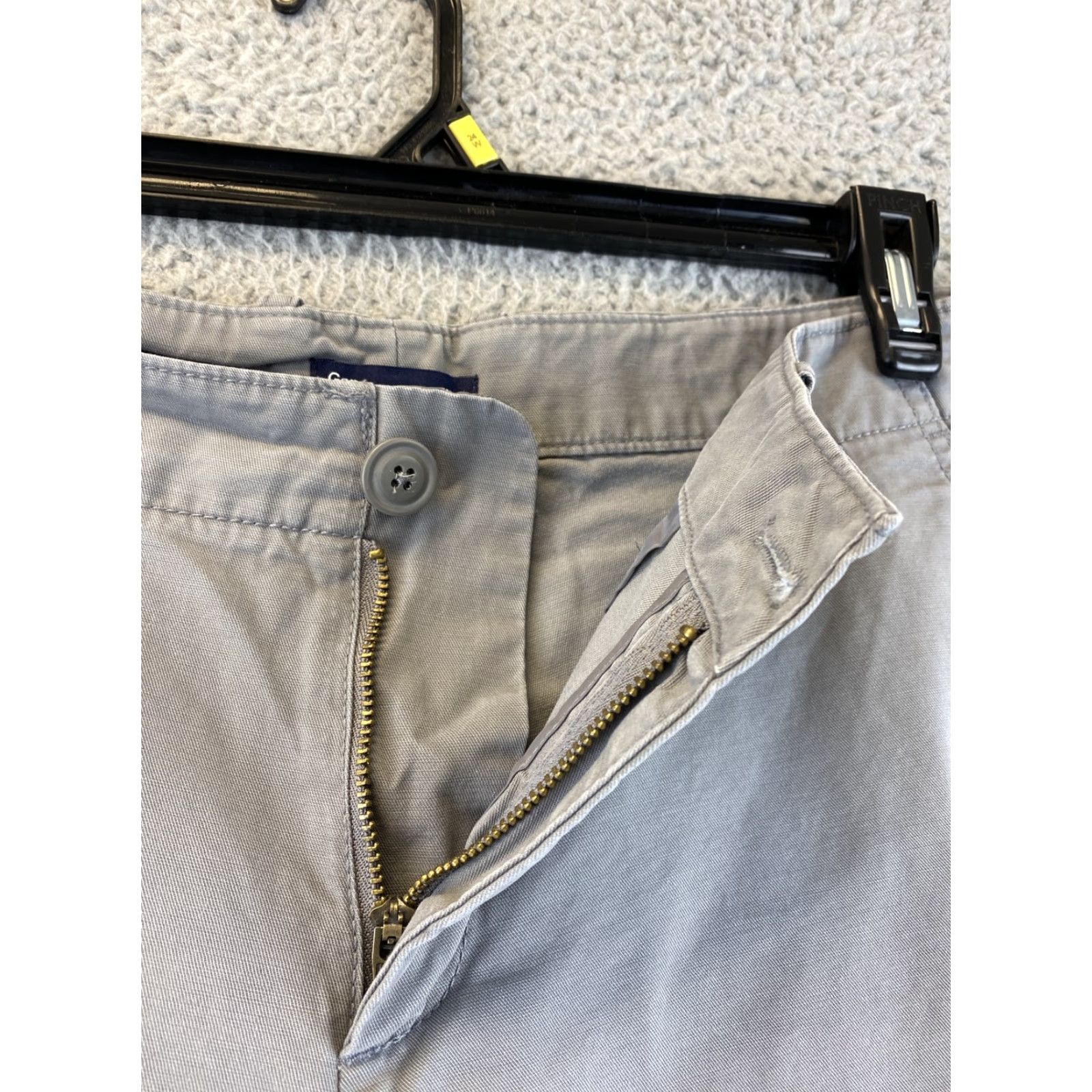 Gap Gap Womens Mid-Rise Girlfriend Fit Chino Shorts Gray Cotton Size 10 Size 32" / US 10 / IT 46 - 3 Thumbnail