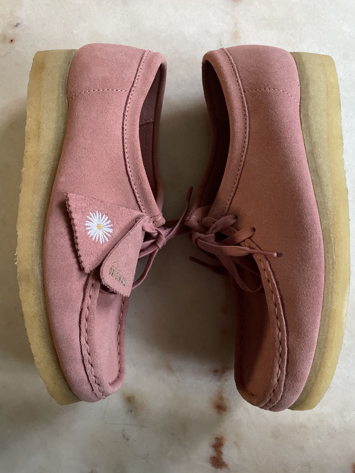 Clarks WALLABEE CLARKS ORIGINALS BLUSH PINK SUEDE SHOES Size US 9.5 / IT 39.5 - 2 Thumbnail