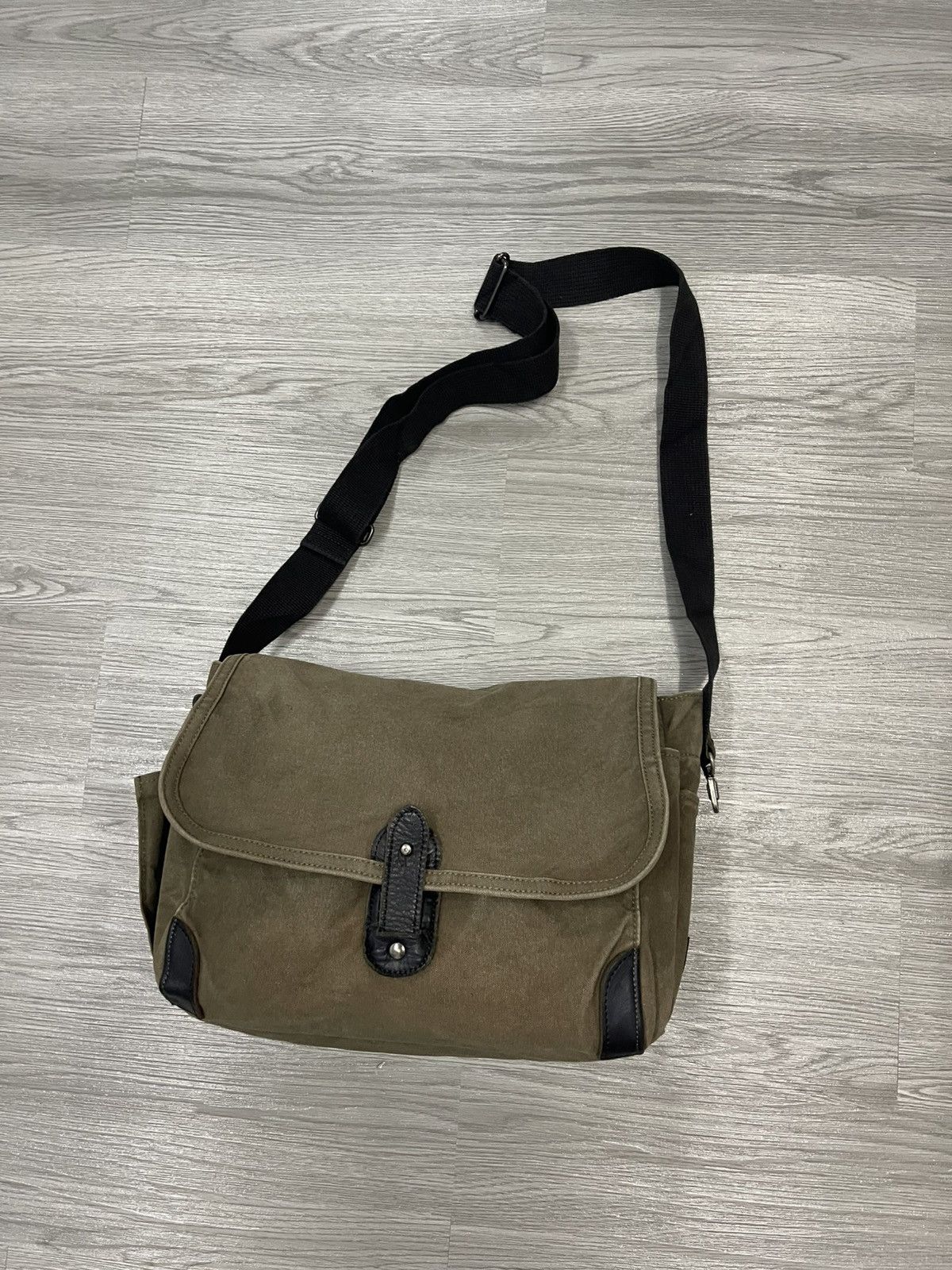 Vintage Vintage Stitch-On Heavy Duty Japan Crossbody Bag Size ONE SIZE - 9 Thumbnail