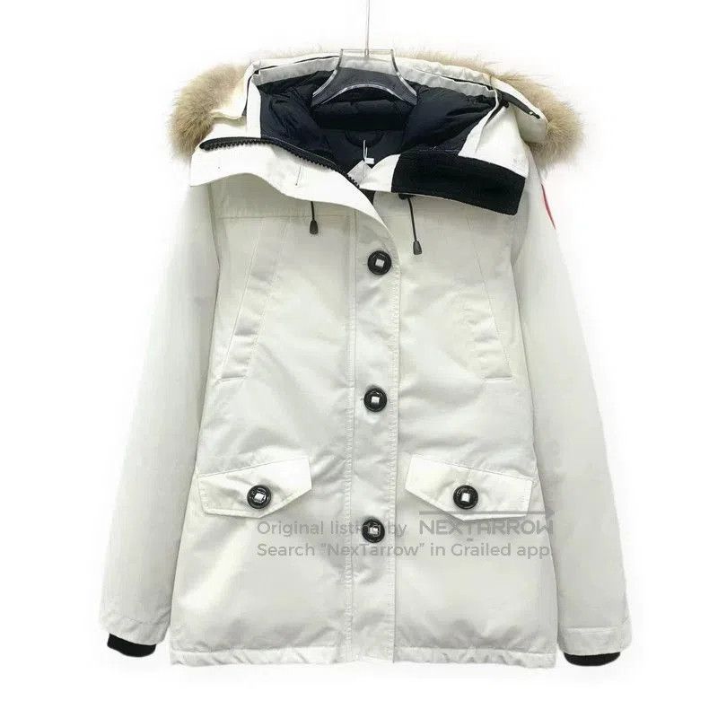 Canada Goose Canada Goose White Fur Hooded Down Jacket. Size US S / EU 44-46 / 1 - 1 Thumbnail