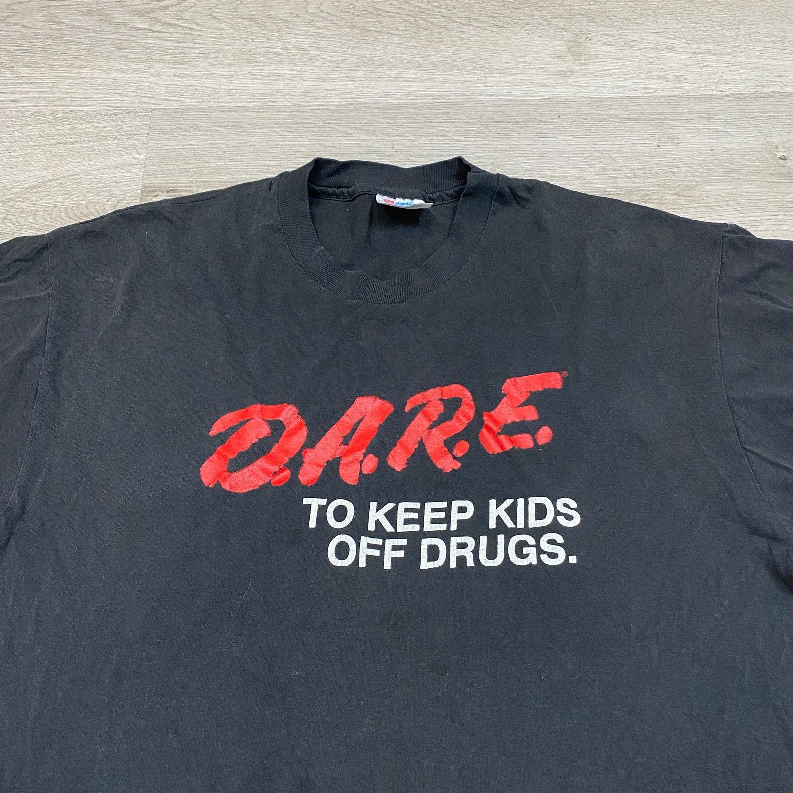 Hanes × Vintage VTG 90s DARE To Keep Kids Off Drugs Single Stitch Shirt XL Size US XL / EU 56 / 4 - 2 Thumbnail