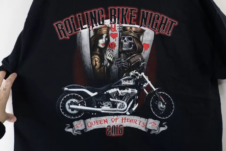 Vintage Vintage Y2K Night Pinup Girl Skeleton Motorcycle T-Shirt Size US XL / EU 56 / 4 - 8 Thumbnail