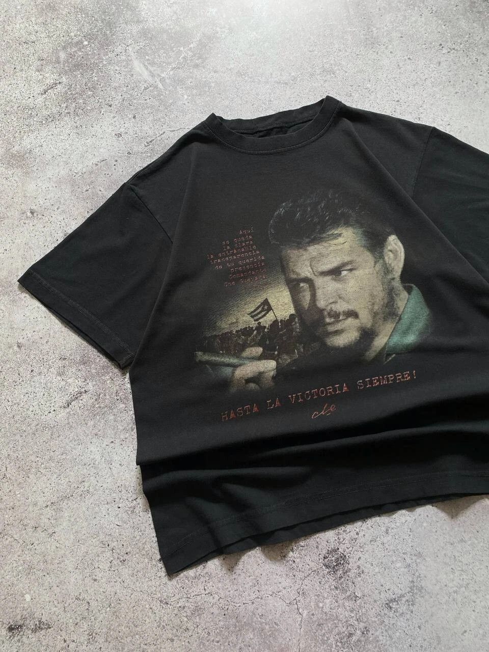 Vintage VINTAGE 90s CHE GUEVARA "HASTA LA VICTORIA" TEE FADED Size US XL / EU 56 / 4 - 3 Thumbnail