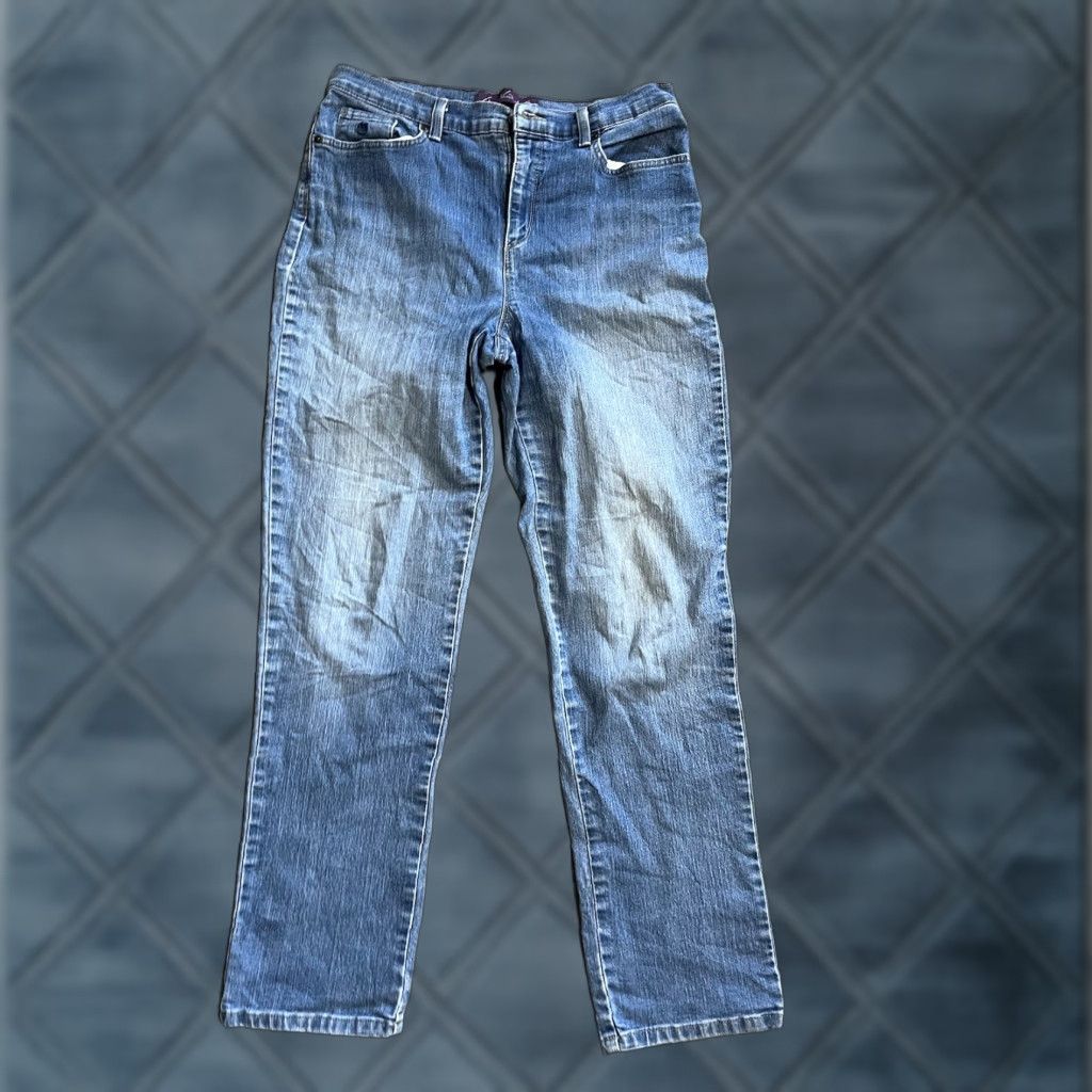 Gloria Vanderbilt Gloria Vanderbilt Jeans Womens Size 12 Blue Straight Leg Amanda Distressed Size 34" / US 12 / IT 48 - 1 Thumbnail