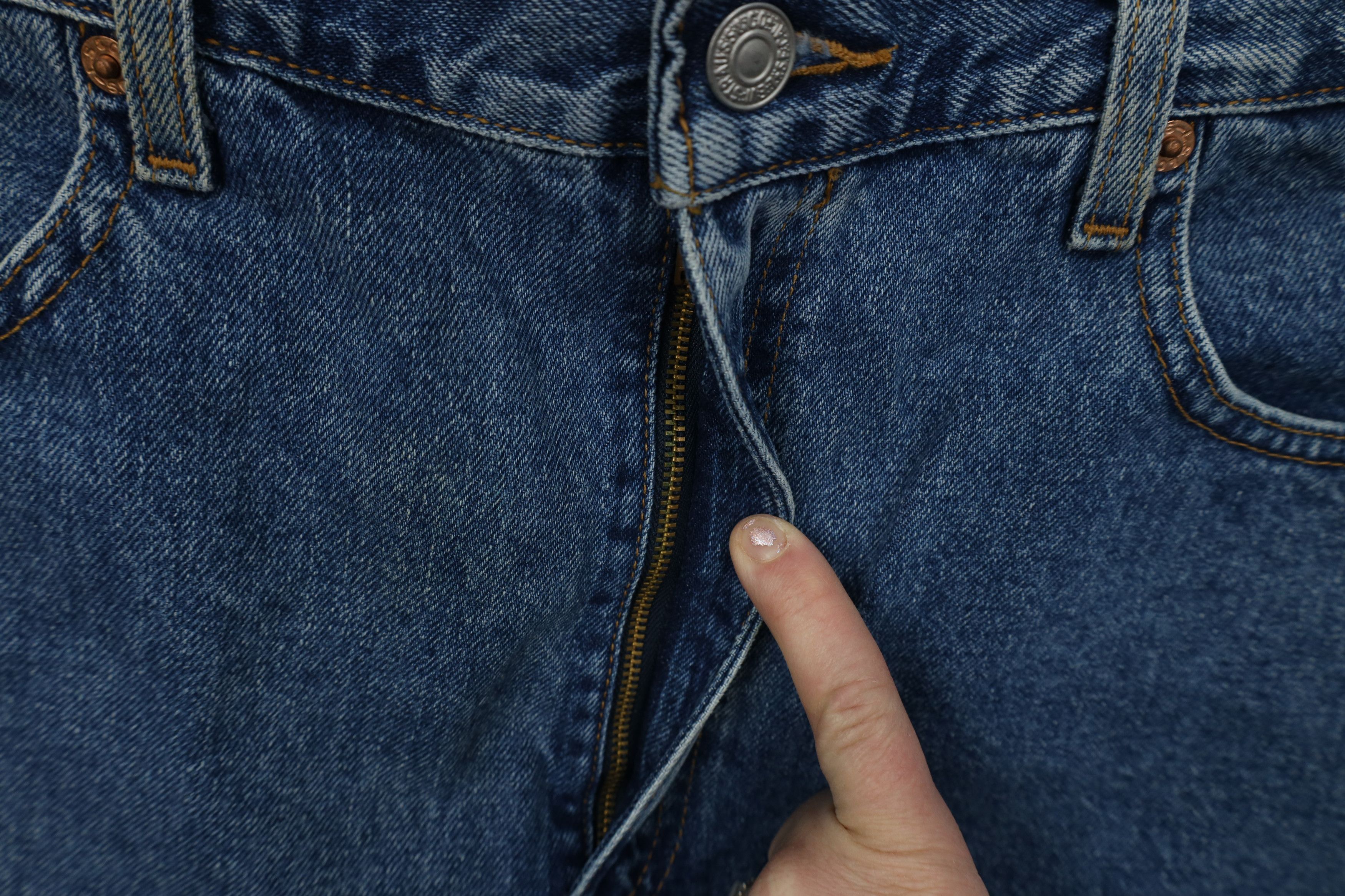 Levi's Vintage 90s Levis 550 Fit Denim Jean Shorts Jorts Blue Size US 38 / EU 54 - 7 Thumbnail