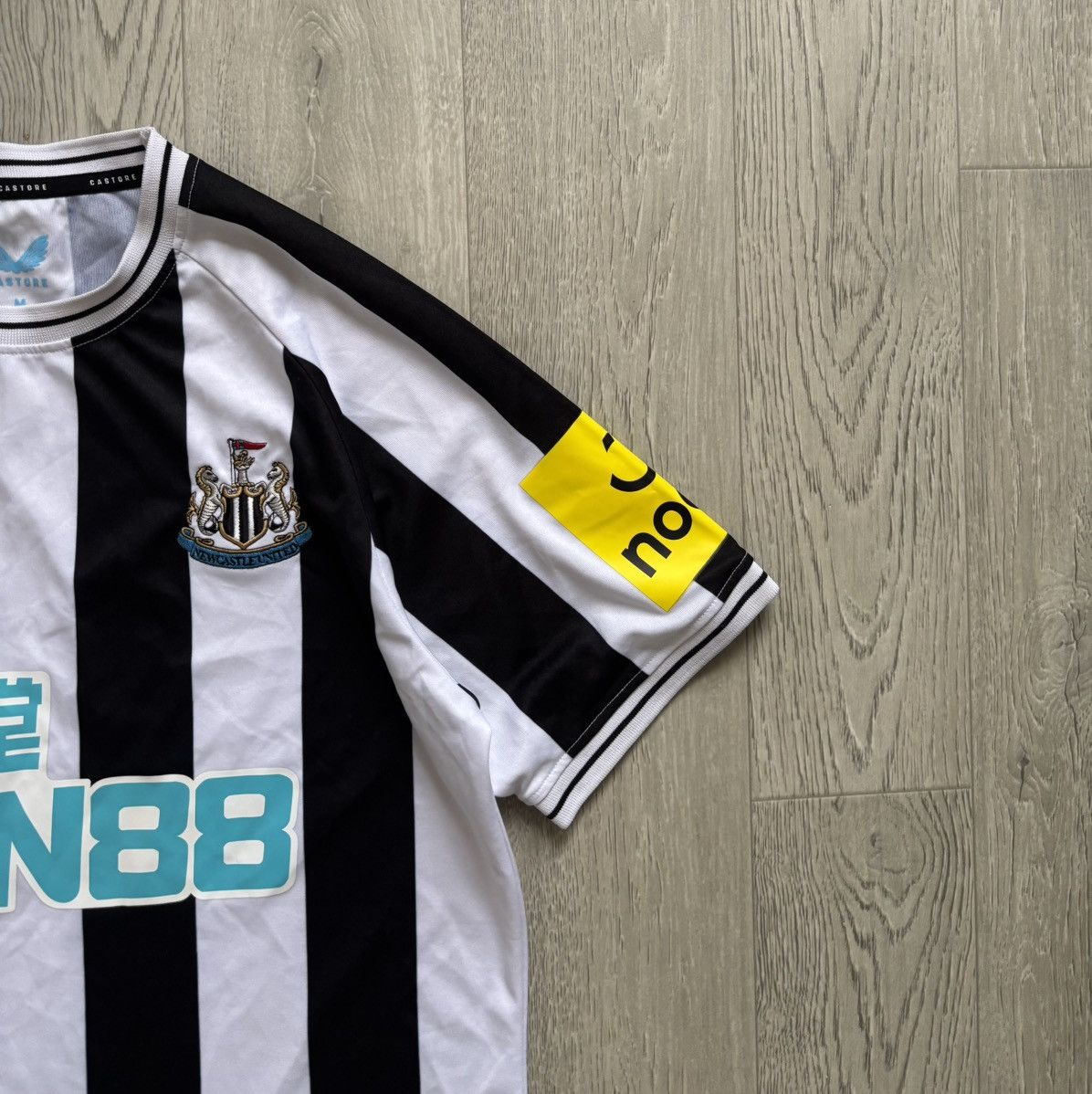 Castore × Vintage Castore Newcastle Soccer Football Jersey Size US M / EU 48-50 / 2 - 3 Thumbnail