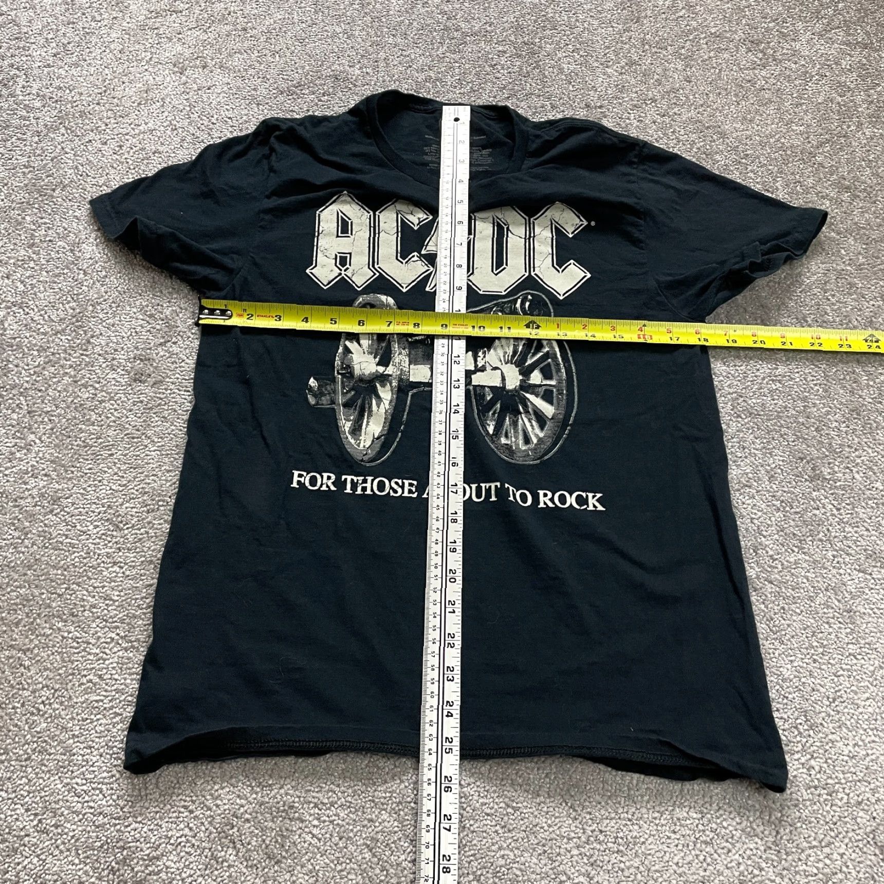 Vintage ACDC Crew Neck T-Shirt Unisex Medium Black Graphic Short Sleeve 100% Cotton Tee Size US M / EU 48-50 / 2 - 5 Thumbnail