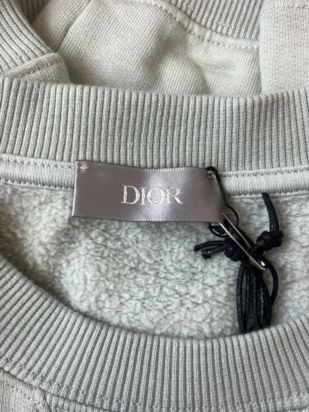 DIOR CACTUS JACK BEAUTIFUL WORLD CREWNECK - GREY/PINK
