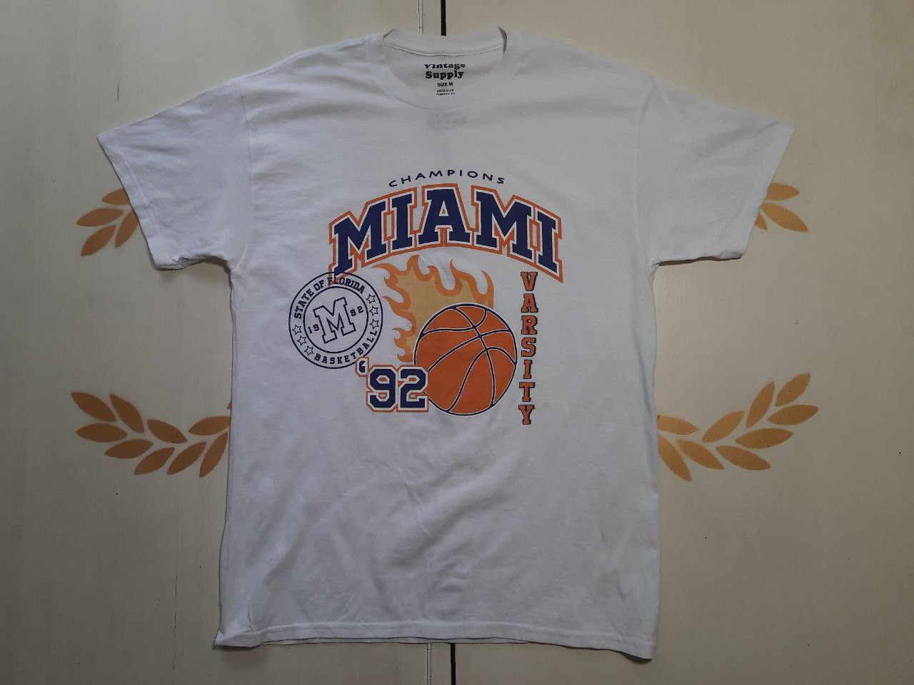 NBA × Vintage Vintage Supply MIAMI VARSITY T-Shirt Big logo Size US M / EU 48-50 / 2 - 2 Thumbnail