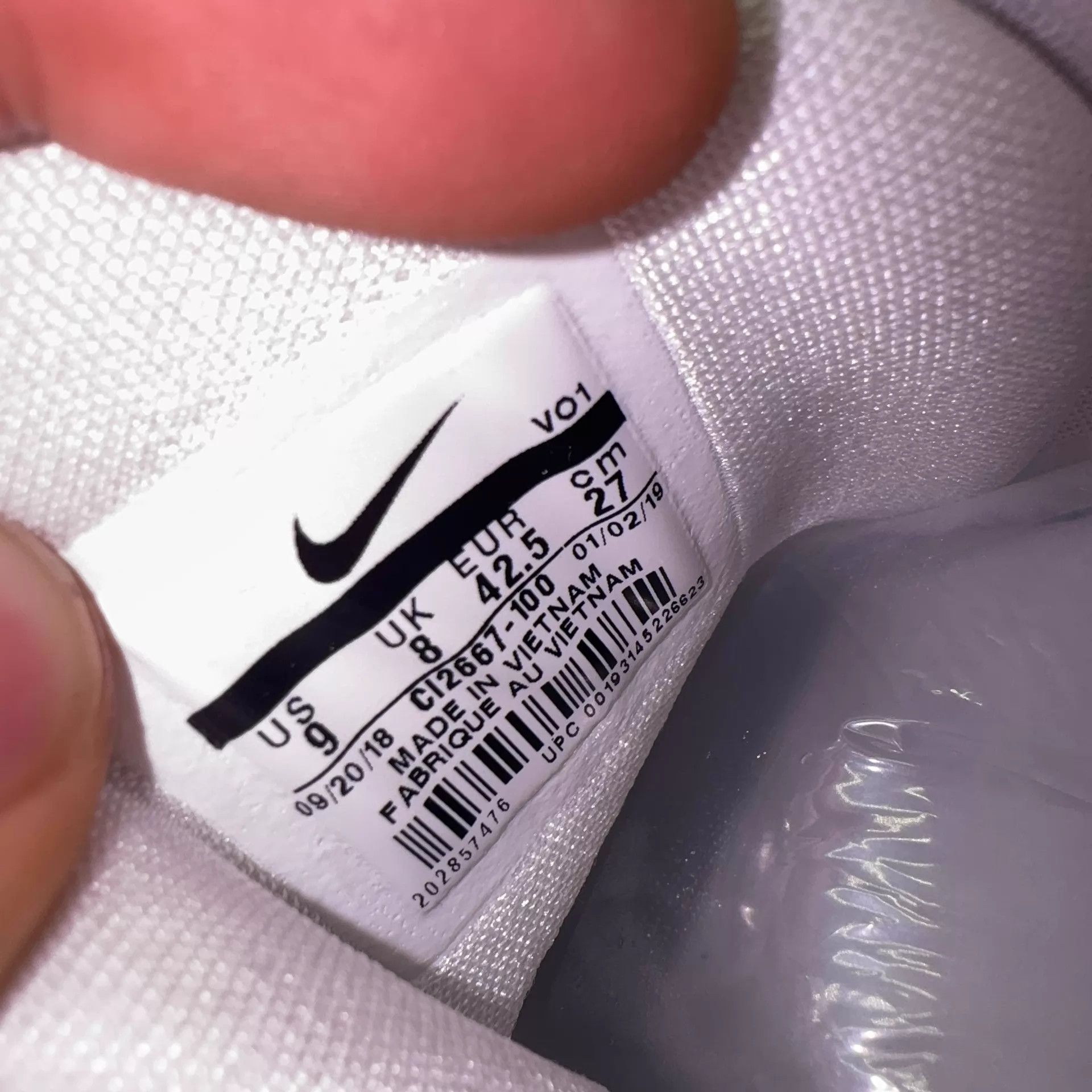 Nike Nike PG3 NASA Apollo Moon White/Plat CI2666-100 Size US 9 / EU 42 - 7 Thumbnail
