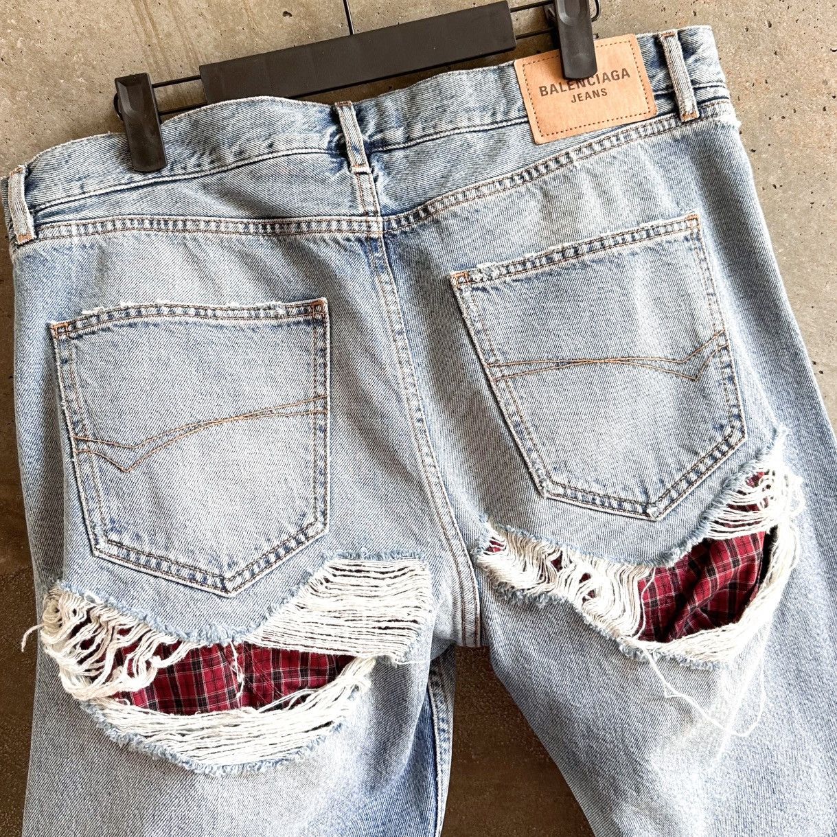 Balenciaga SS21 Distressed Boxer Denim Size US 33 - 1 Thumbnail