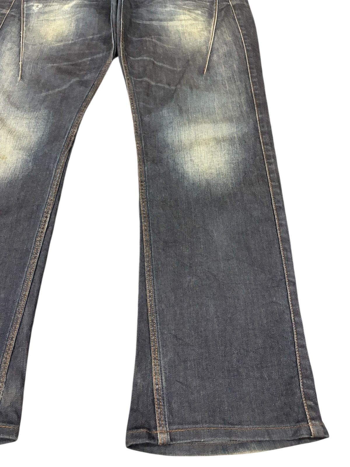 HIDEAWAYS Vintage Hideaway Nicole Mud Wash Distressed Flare Jeans Size US 35 - 7 Thumbnail