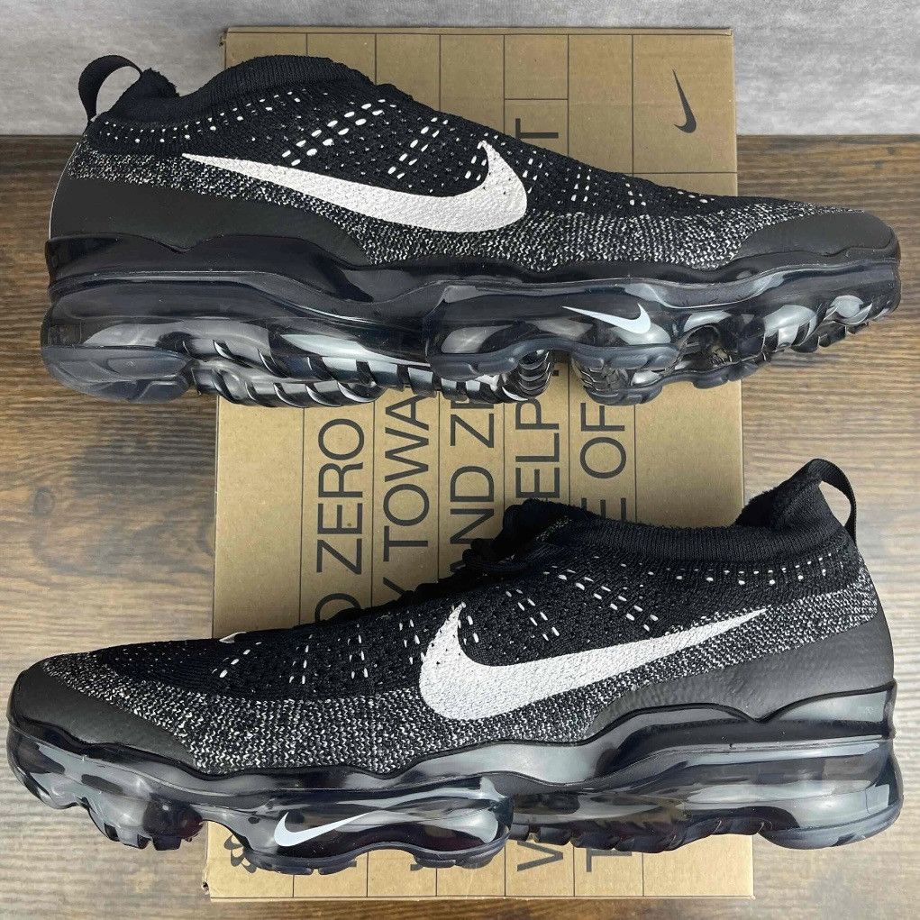 Nike Nike Air VaporMax 2023 Flyknit Oreo Black White DV1678-001 Size US 11.5 / EU 44-45 - 3 Thumbnail