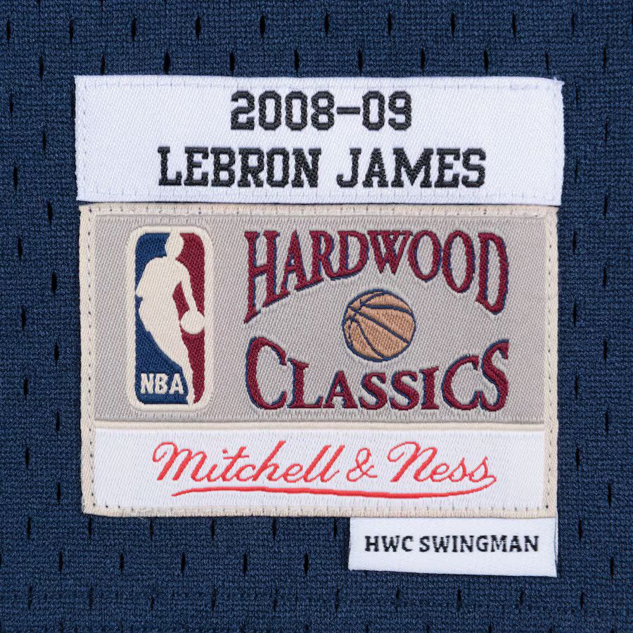 Mitchell & Ness LeBron James Cleveland Cavaliers Hardwood Classics Jersey Size US M / EU 48-50 / 2 - 3 Thumbnail