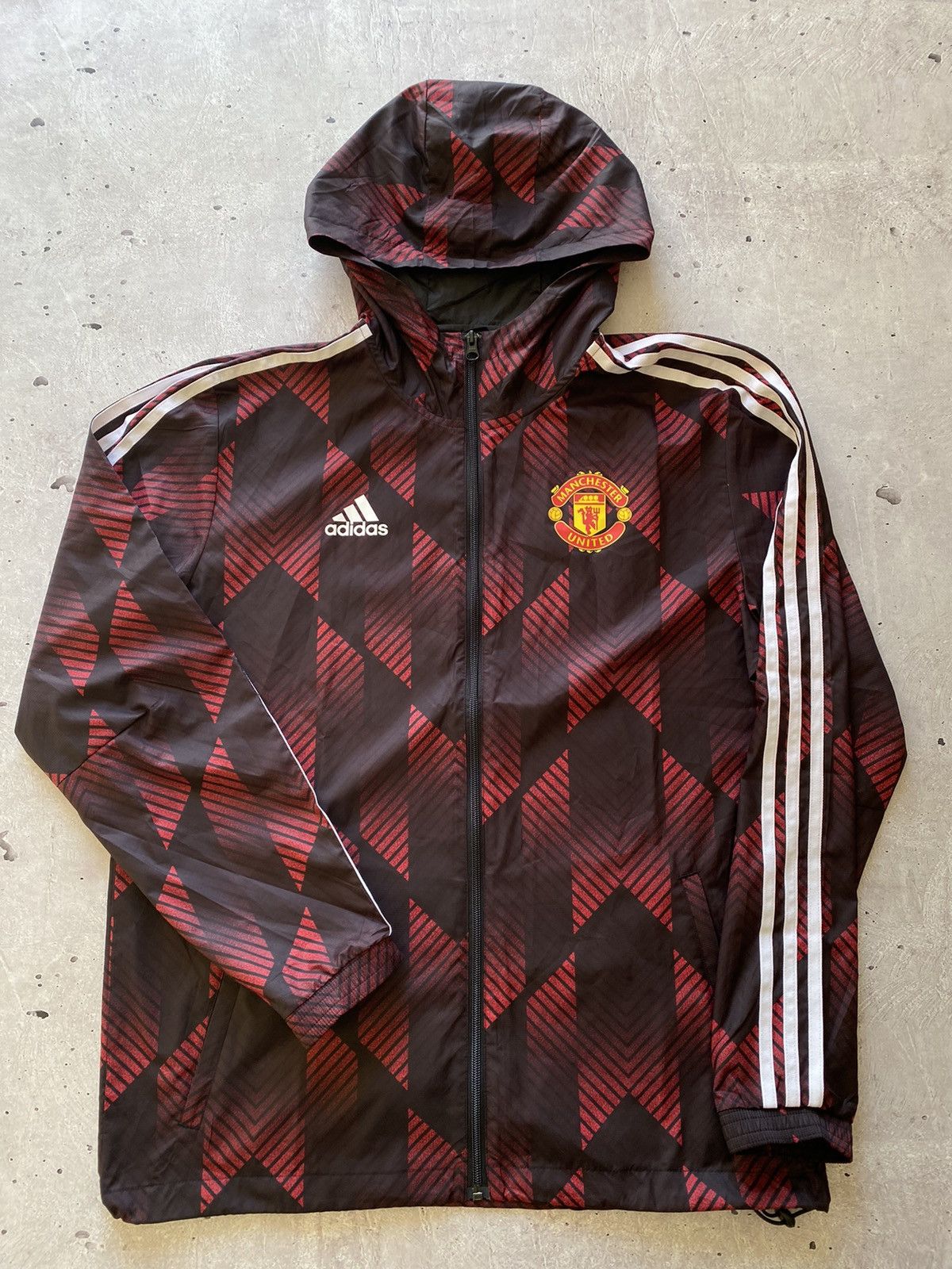 Adidas 2021-22 Manchester United Adidas Windbreaker Light Jacket Size US M / EU 48-50 / 2 - 2 Thumbnail