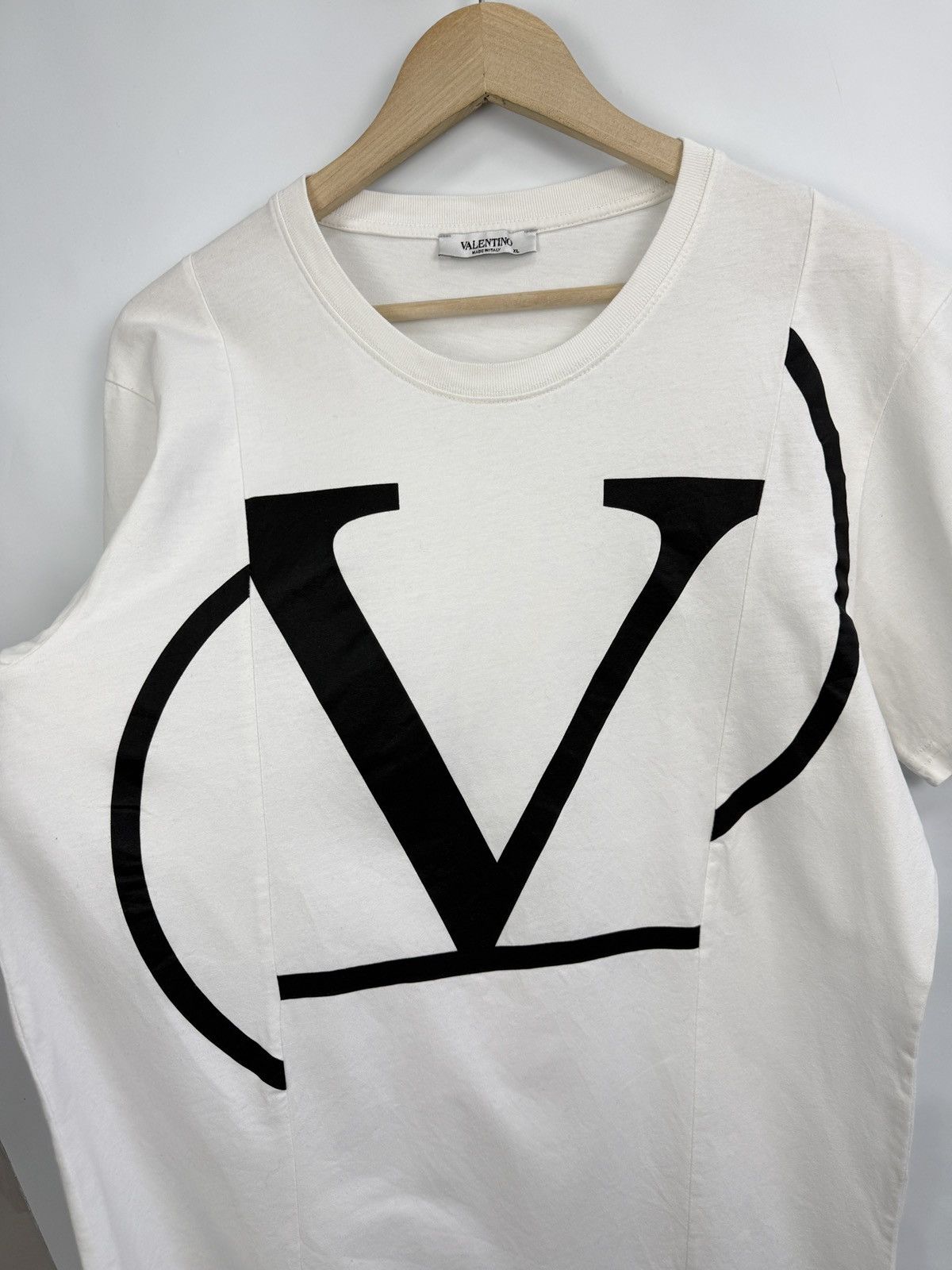 Valentino 🇮🇹 Valentino Luxury T-Shirt Made in Italy Rare Size US XL / EU 56 / 4 - 5 Thumbnail