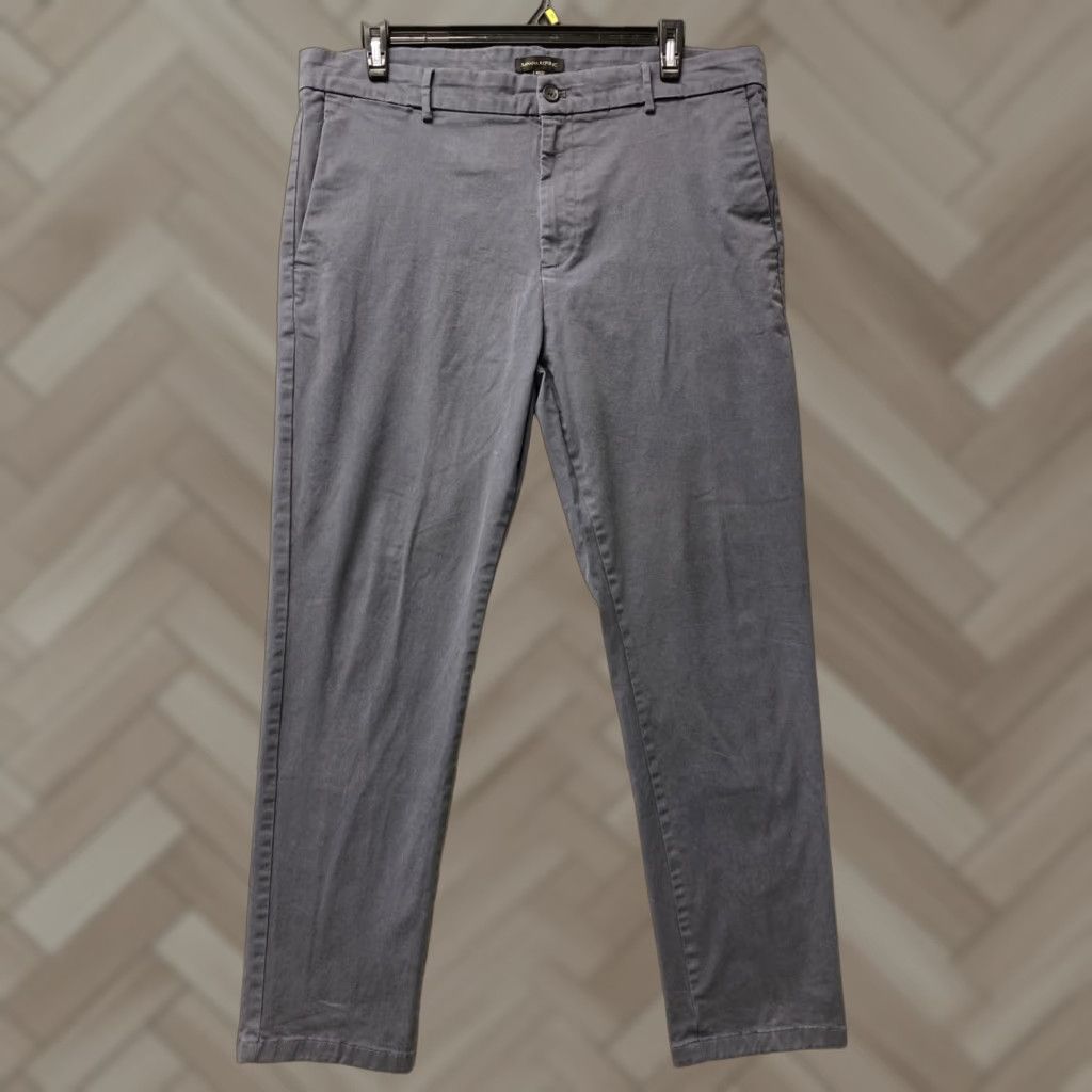 Banana Republic Banana Republic Chino Pants Mens 40x32 Slim Dark Gray Casual 5-Pocket Modern Size US 40 / EU 56 - 1 Thumbnail