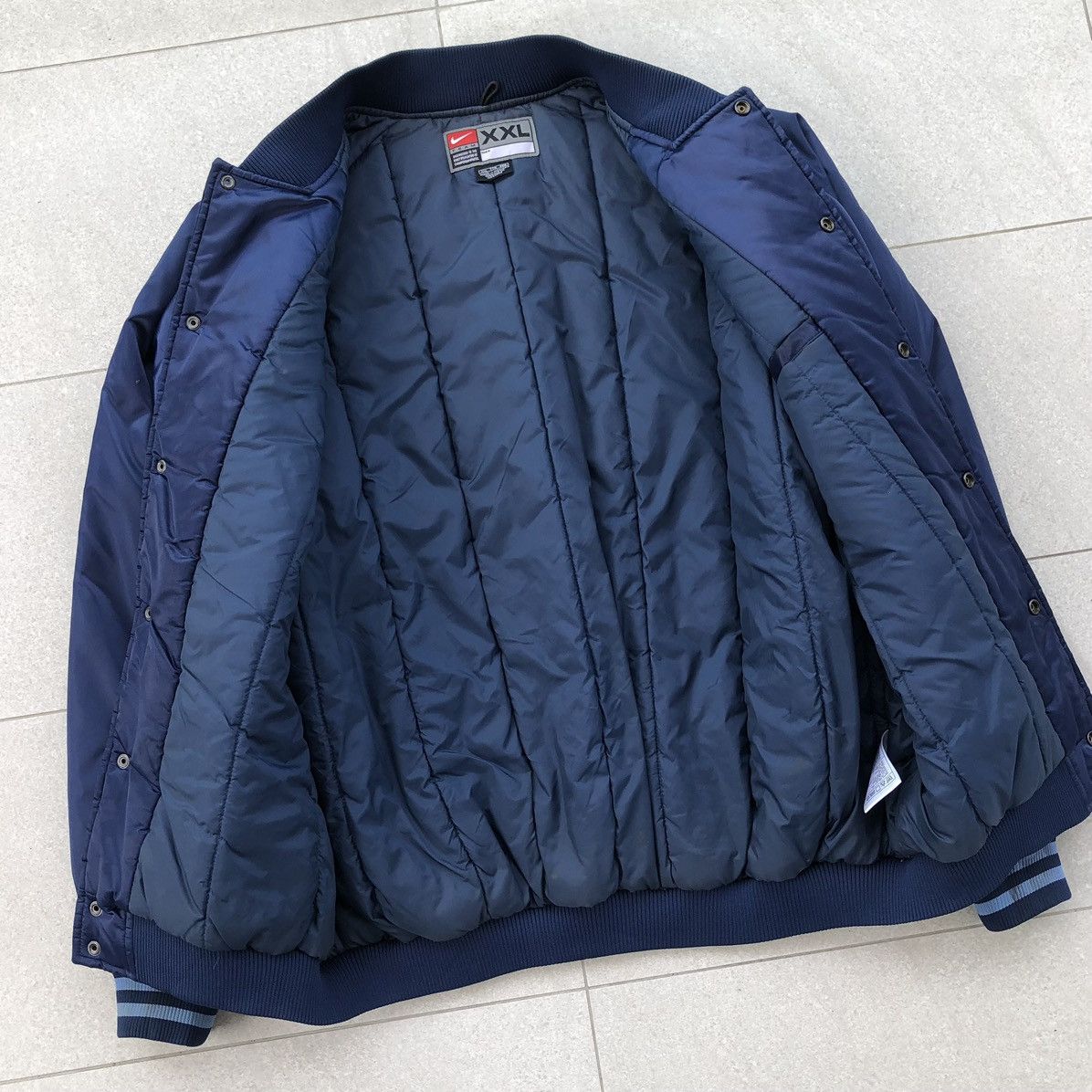 Nike Vintage Nike North Carolina UNC Tar Heels Bomber Jacket Size US XXL / EU 58 / 5 - 8 Thumbnail